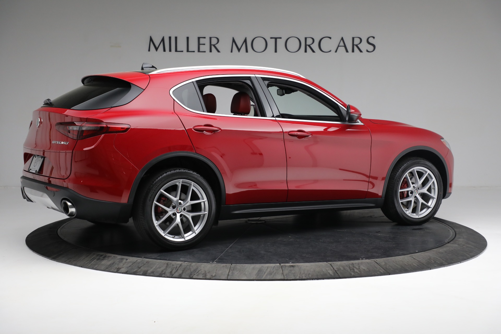 Used 2019 Alfa Romeo Stelvio Ti Lusso | St. Petersburg, FL