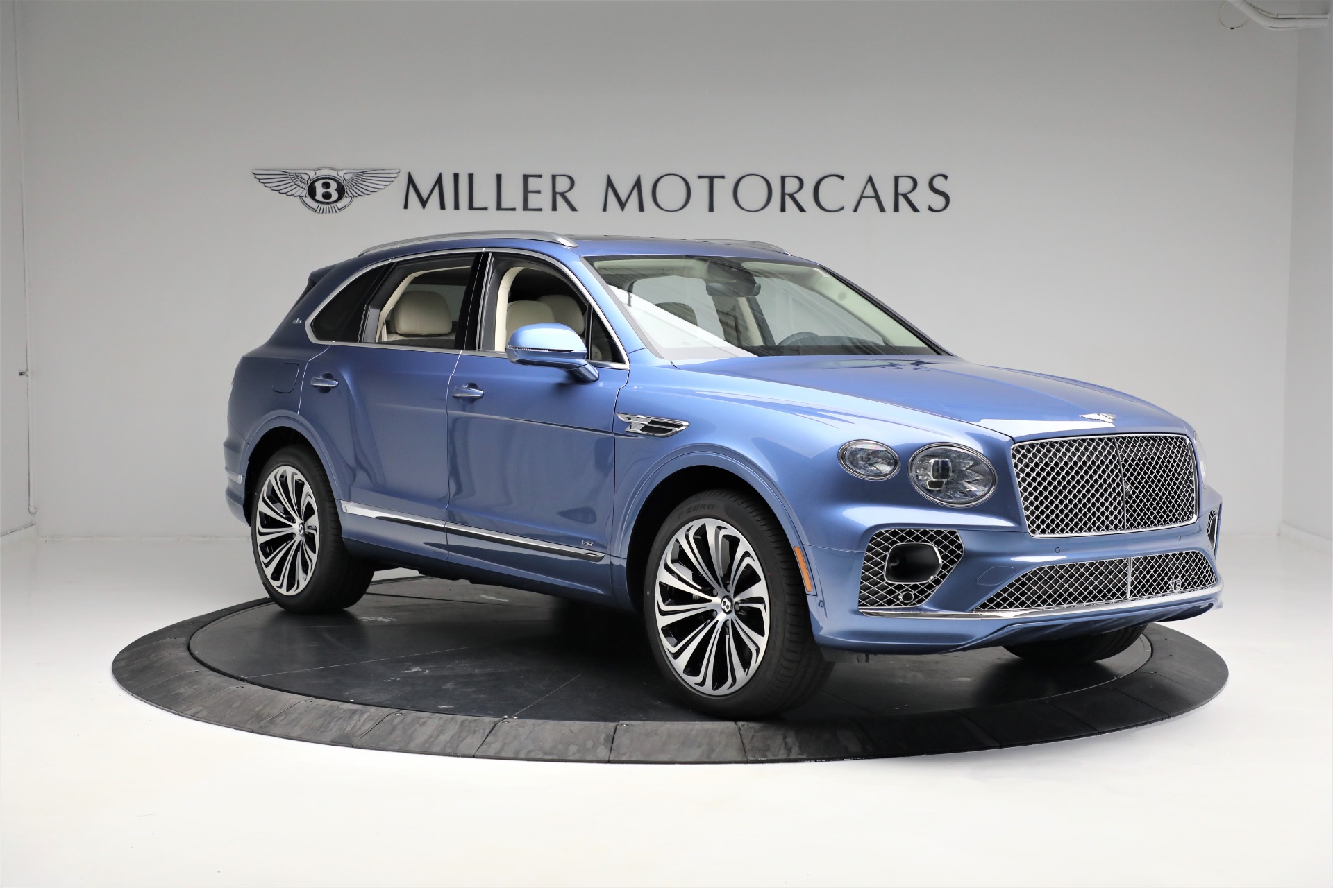 New 2022 Bentley Bentayga V8 First Edition | St. Petersburg, FL