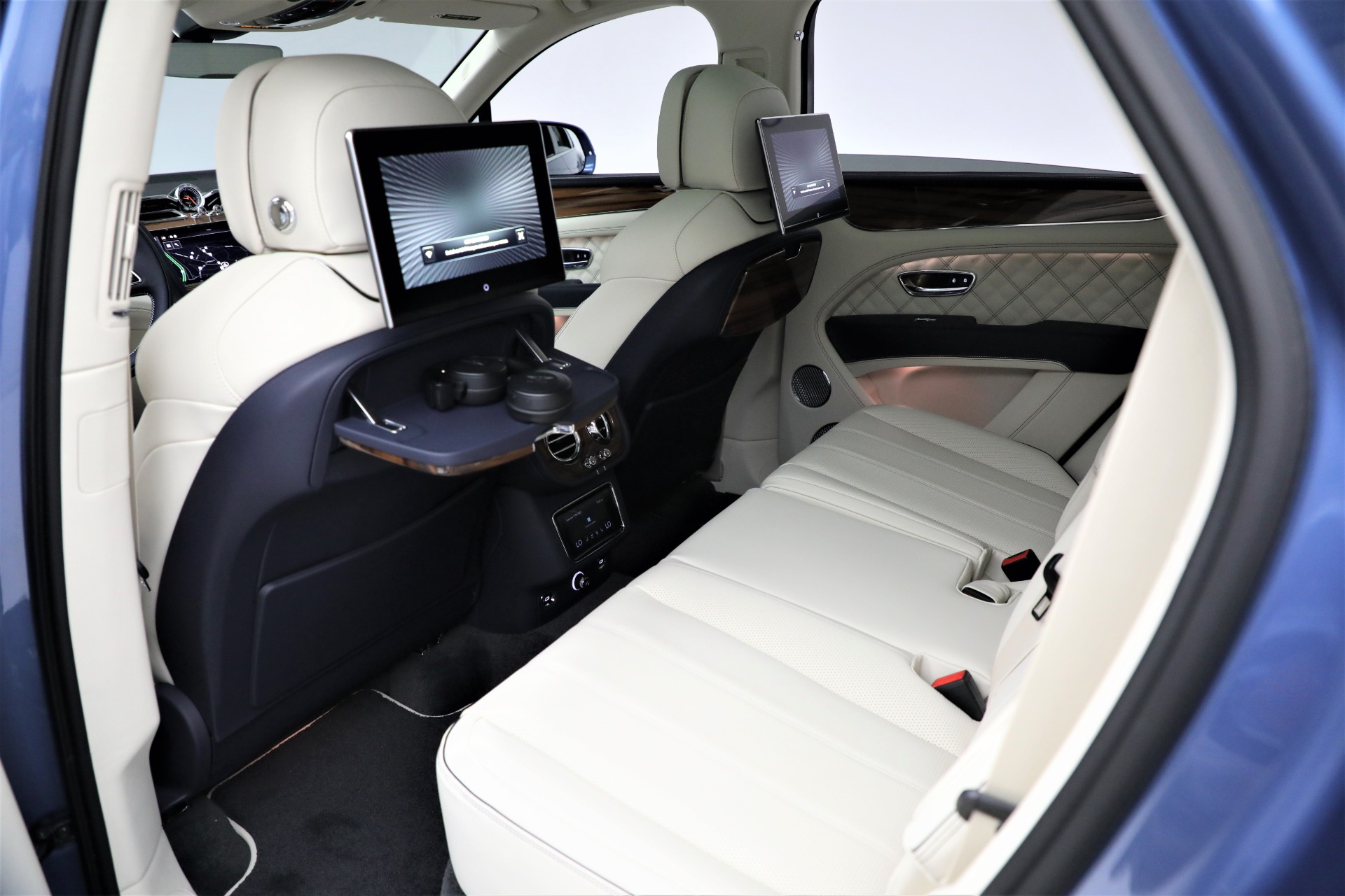 New 2022 Bentley Bentayga V8 First Edition | St. Petersburg, FL