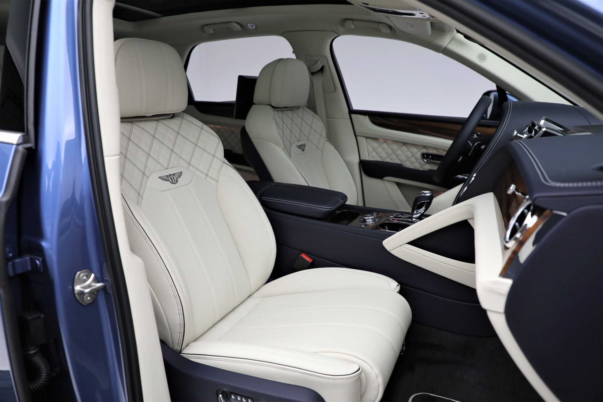 New 2022 Bentley Bentayga V8 First Edition | St. Petersburg, FL