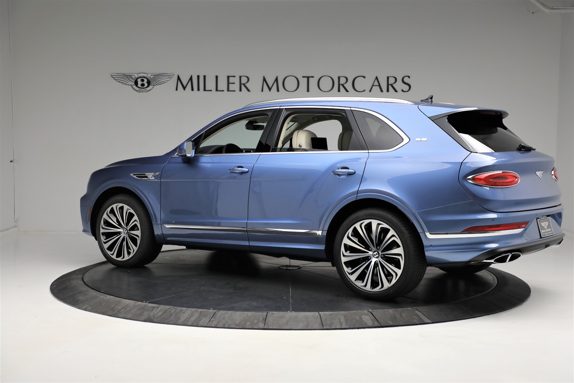 New 2022 Bentley Bentayga V8 First Edition | St. Petersburg, FL