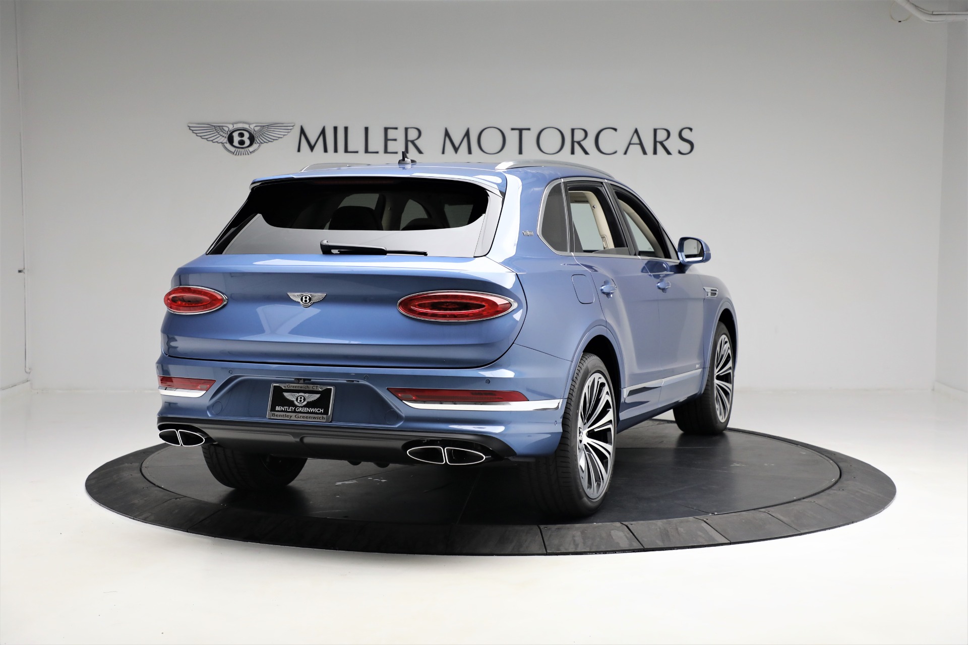 New 2022 Bentley Bentayga V8 First Edition | St. Petersburg, FL