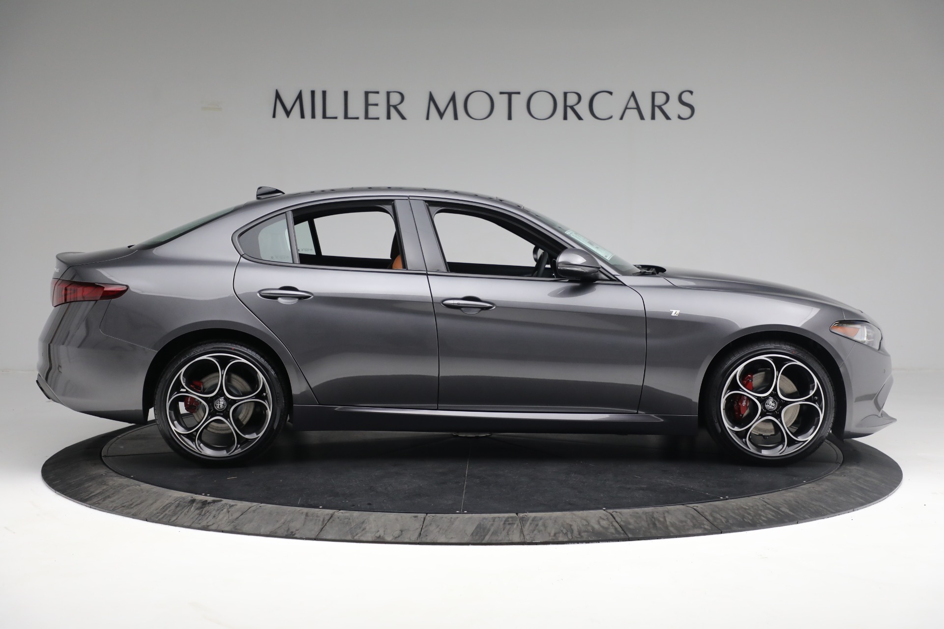 New 2022 Alfa Romeo Giulia Ti | St. Petersburg, FL