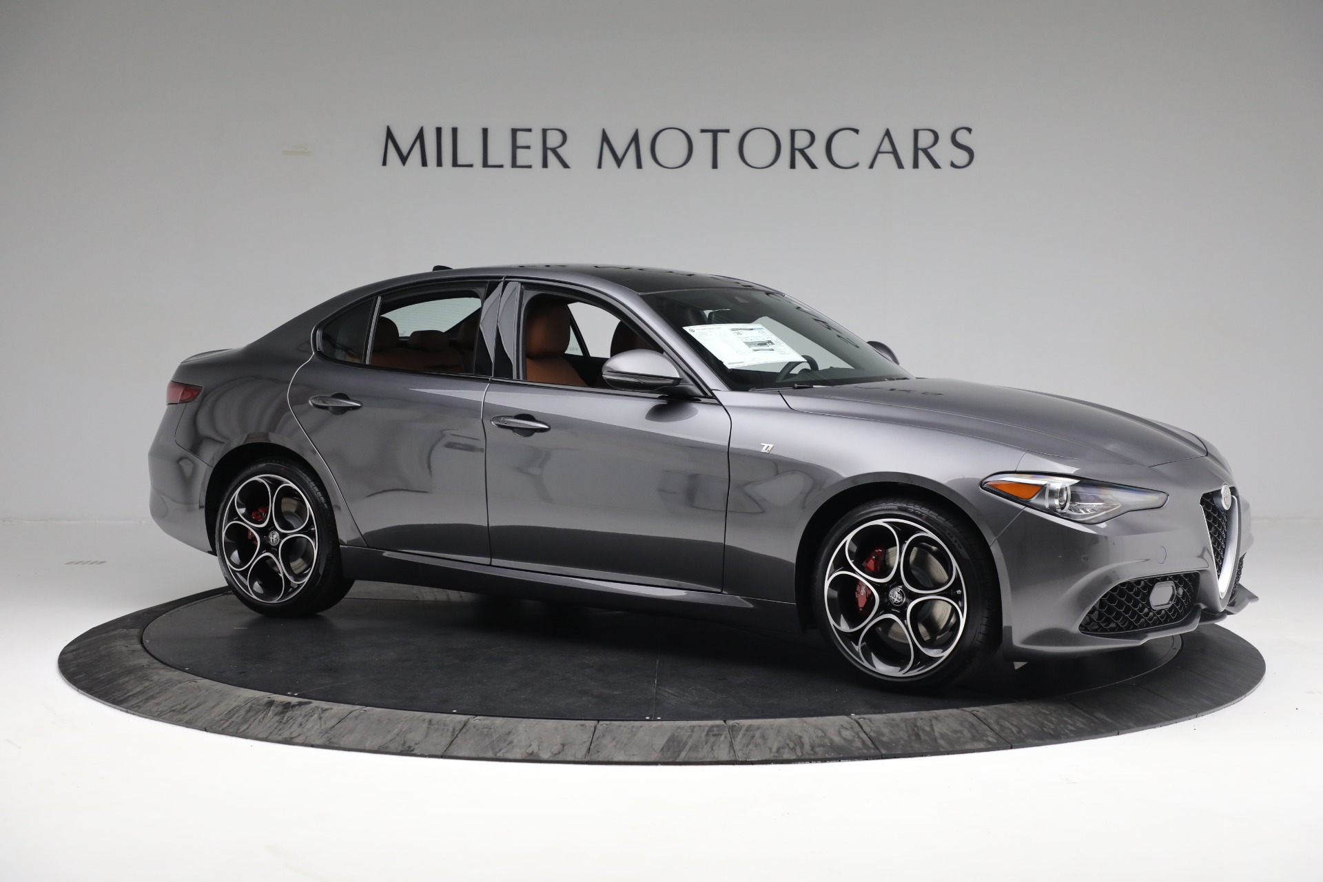 New 2022 Alfa Romeo Giulia Ti | St. Petersburg, FL