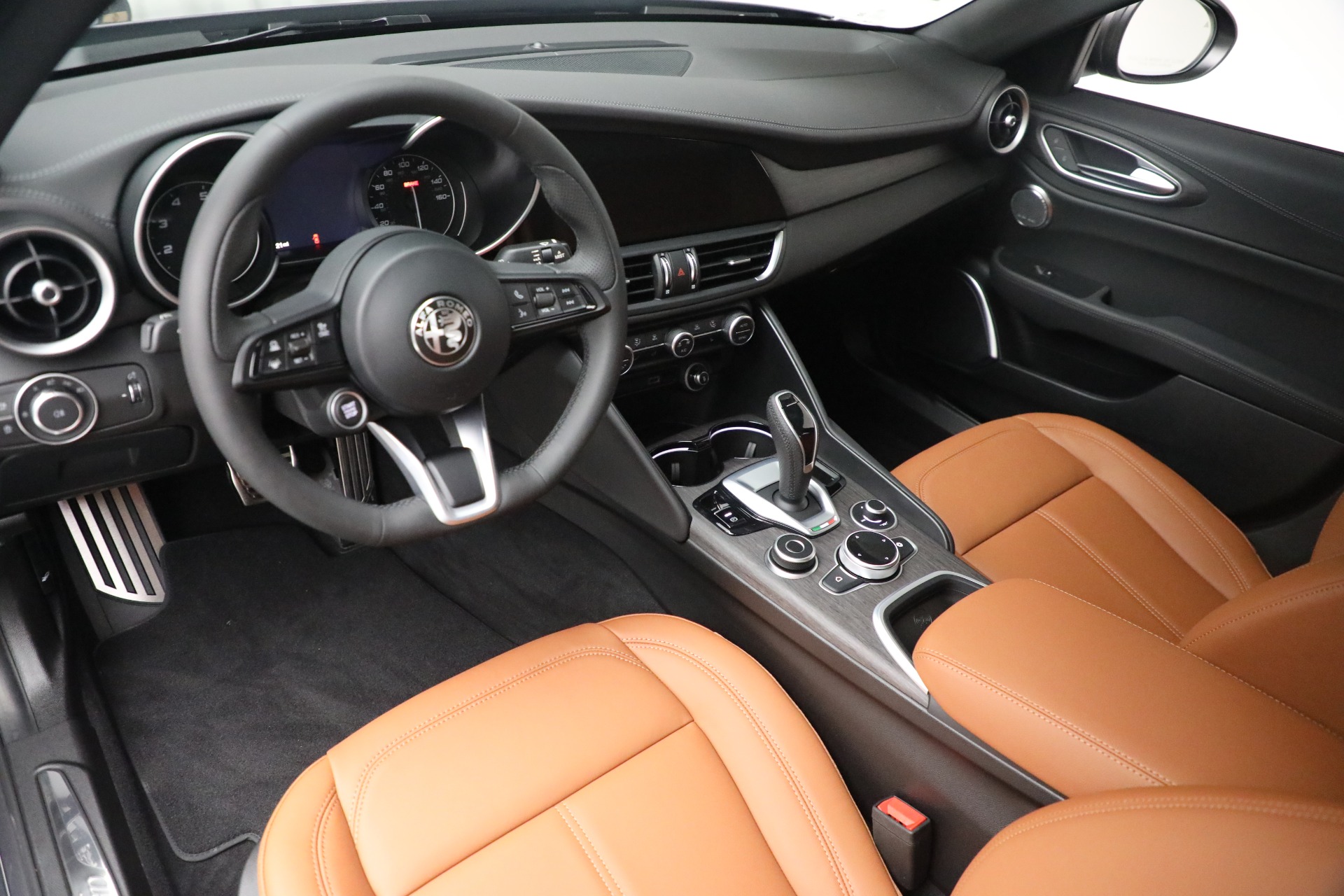 New 2022 Alfa Romeo Giulia Ti | St. Petersburg, FL