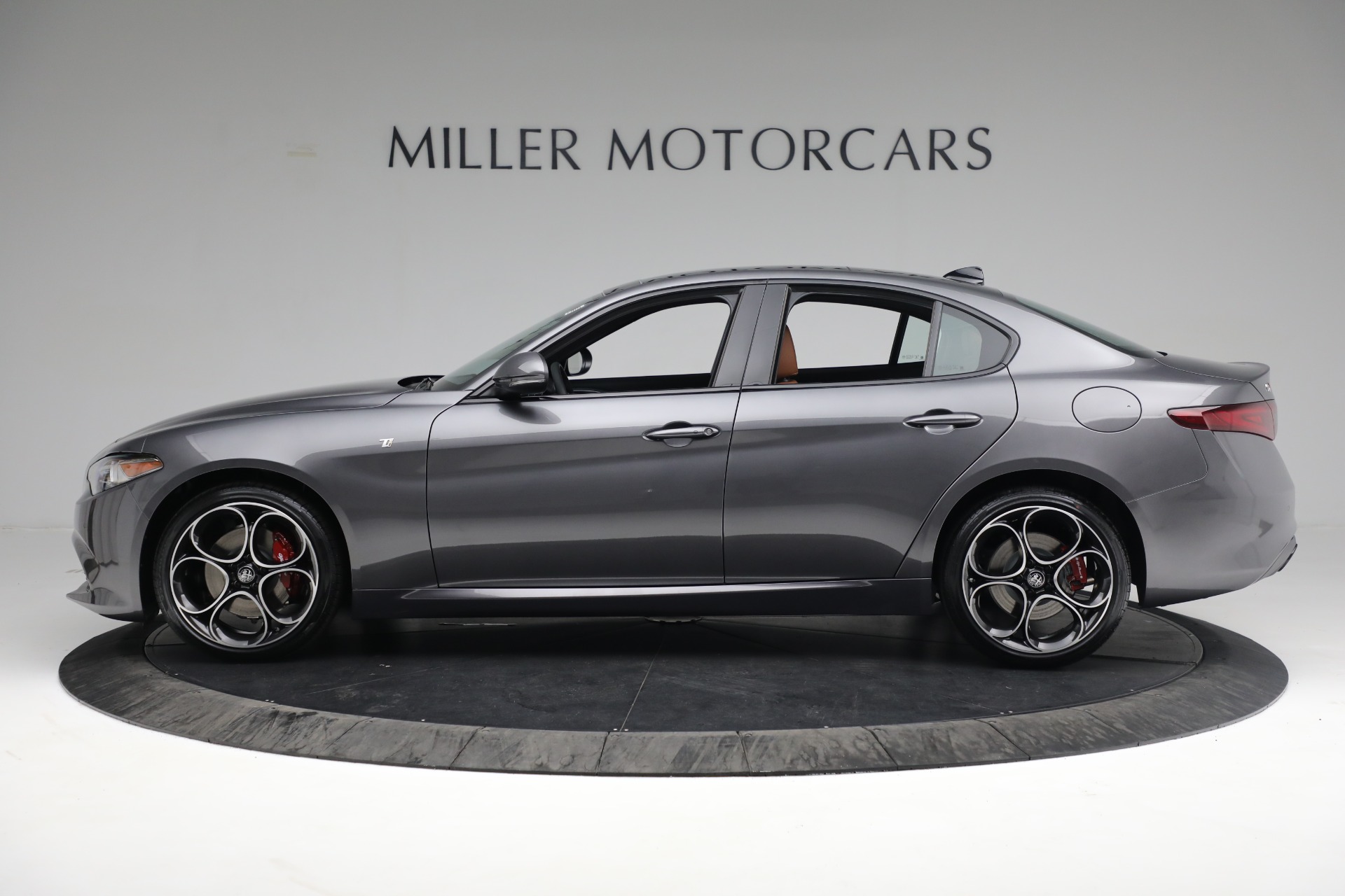New 2022 Alfa Romeo Giulia Ti | St. Petersburg, FL