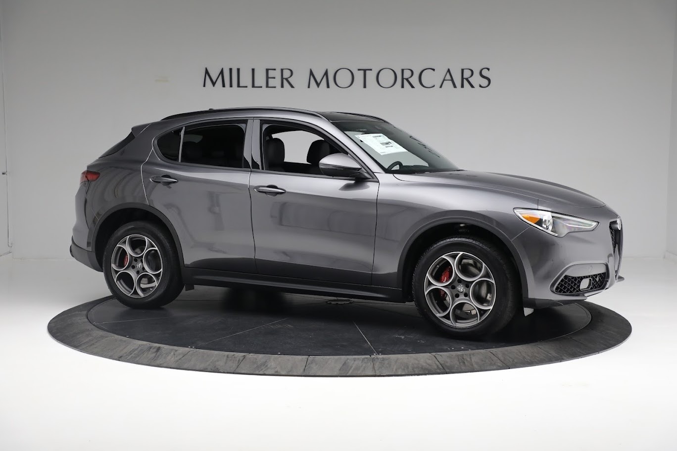New 2022 Alfa Romeo Stelvio Sprint | St. Petersburg, FL