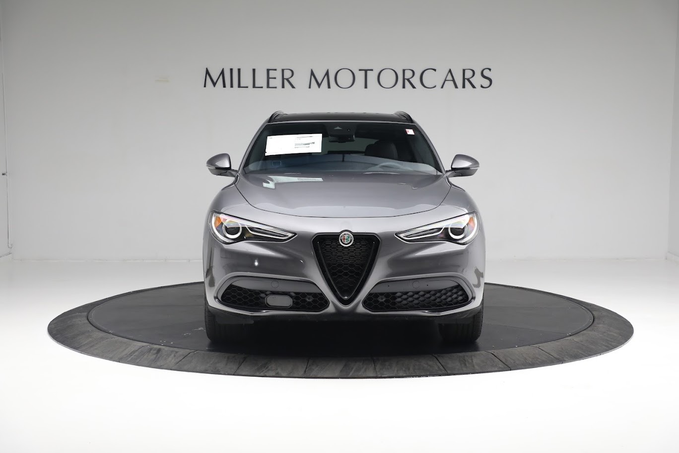 New 2022 Alfa Romeo Stelvio Sprint | St. Petersburg, FL