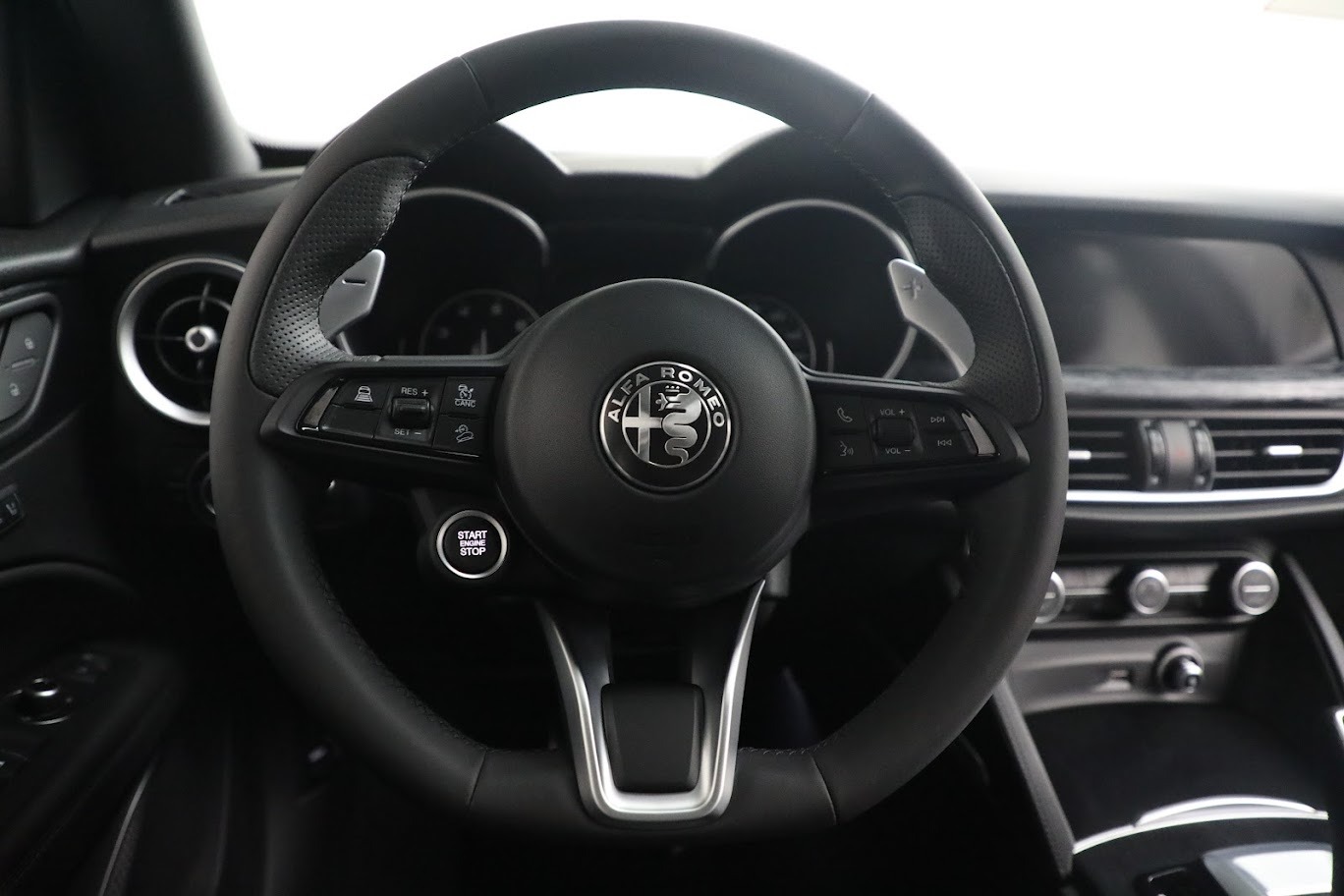 New 2022 Alfa Romeo Stelvio Sprint | St. Petersburg, FL