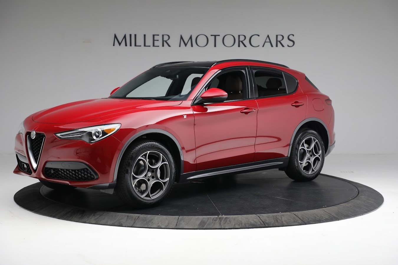 New 2022 Alfa Romeo Stelvio Ti | St. Petersburg, FL