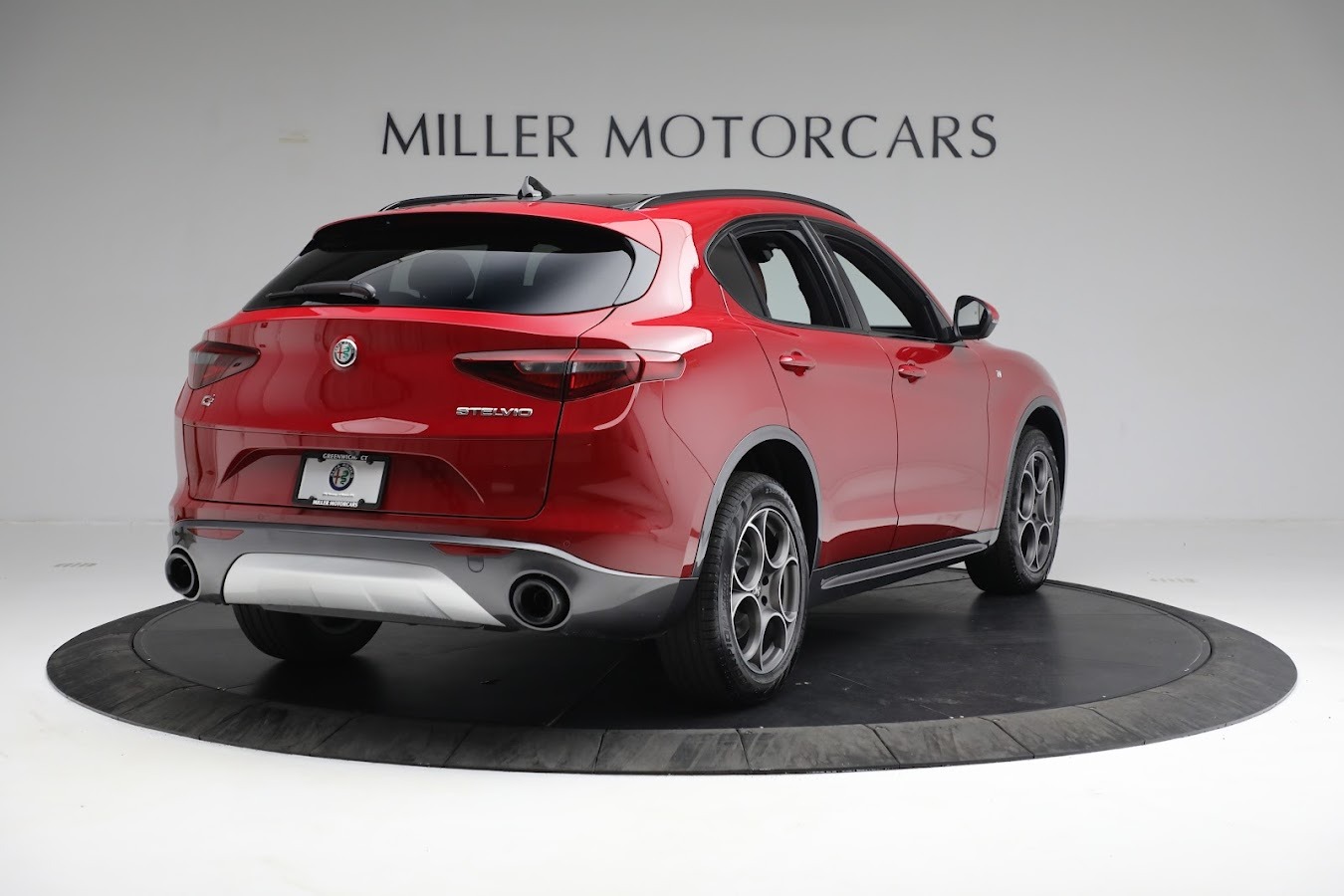New 2022 Alfa Romeo Stelvio Ti | St. Petersburg, FL