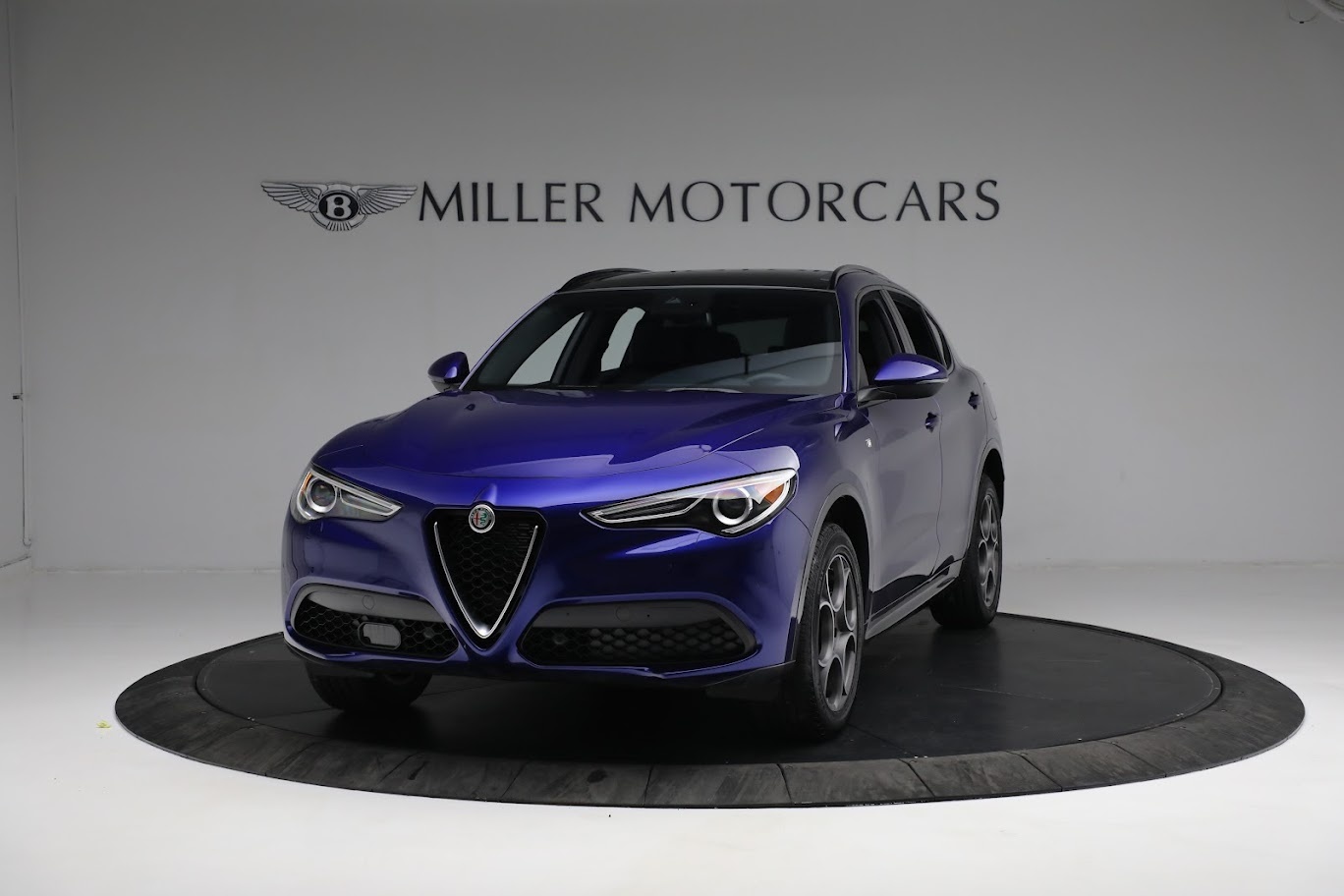 New 2022 Alfa Romeo Stelvio Ti | St. Petersburg, FL