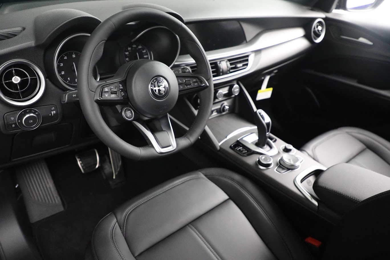 New 2022 Alfa Romeo Stelvio Ti | St. Petersburg, FL
