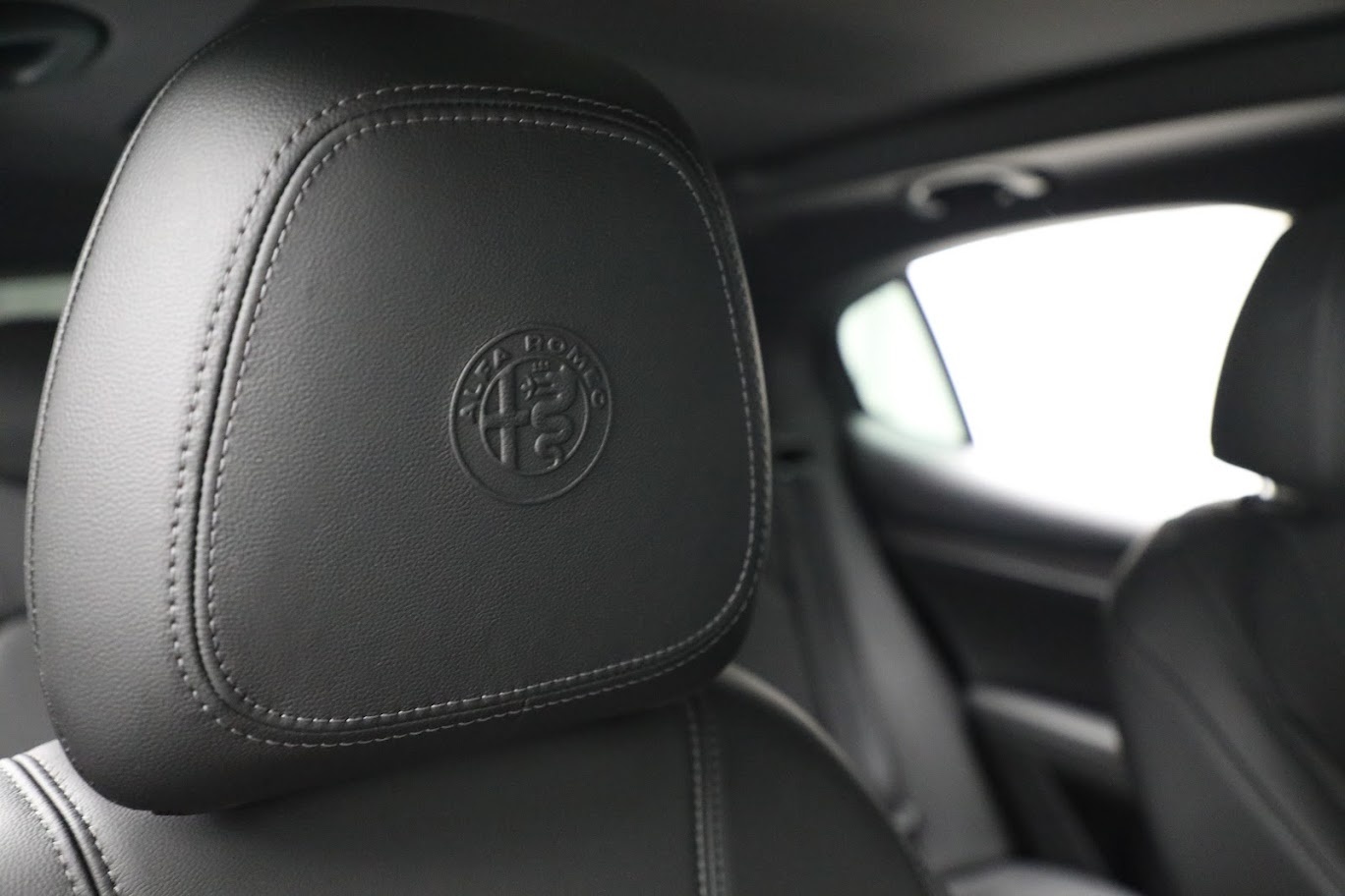 New 2022 Alfa Romeo Stelvio Ti | St. Petersburg, FL