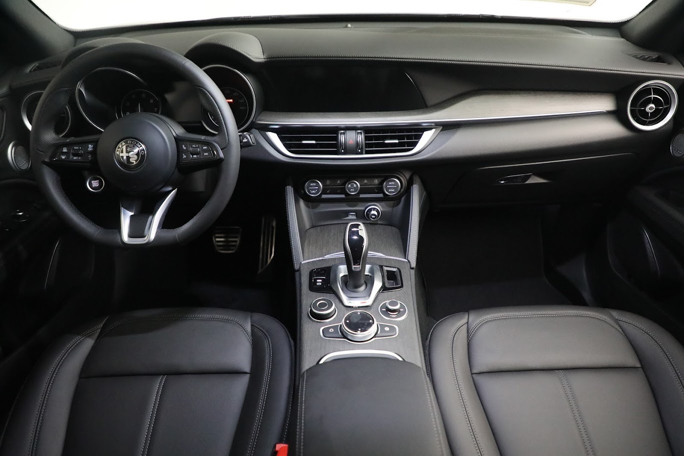 New 2022 Alfa Romeo Stelvio Ti | St. Petersburg, FL