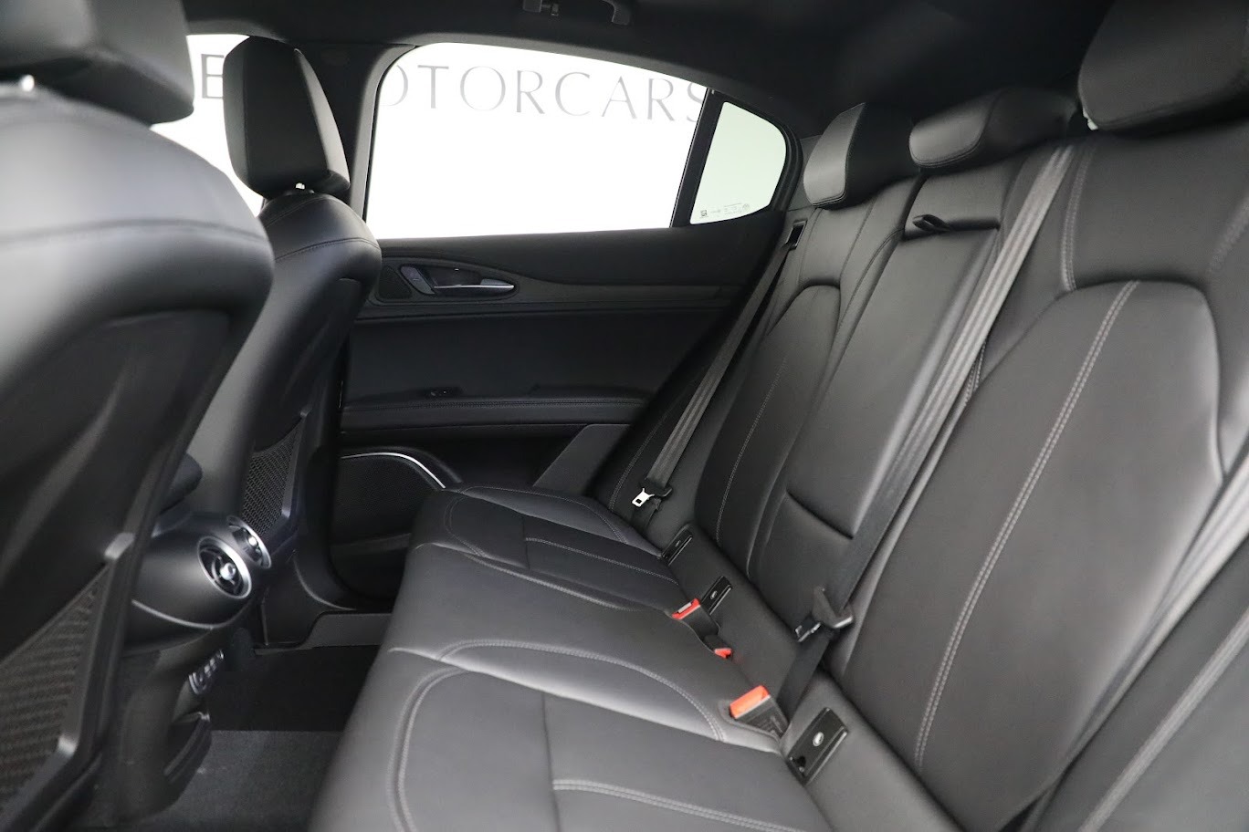 New 2022 Alfa Romeo Stelvio Ti | St. Petersburg, FL