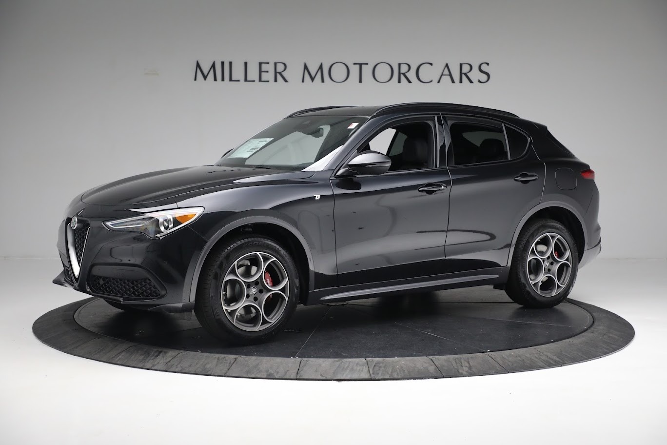 New 2022 Alfa Romeo Stelvio Ti | St. Petersburg, FL