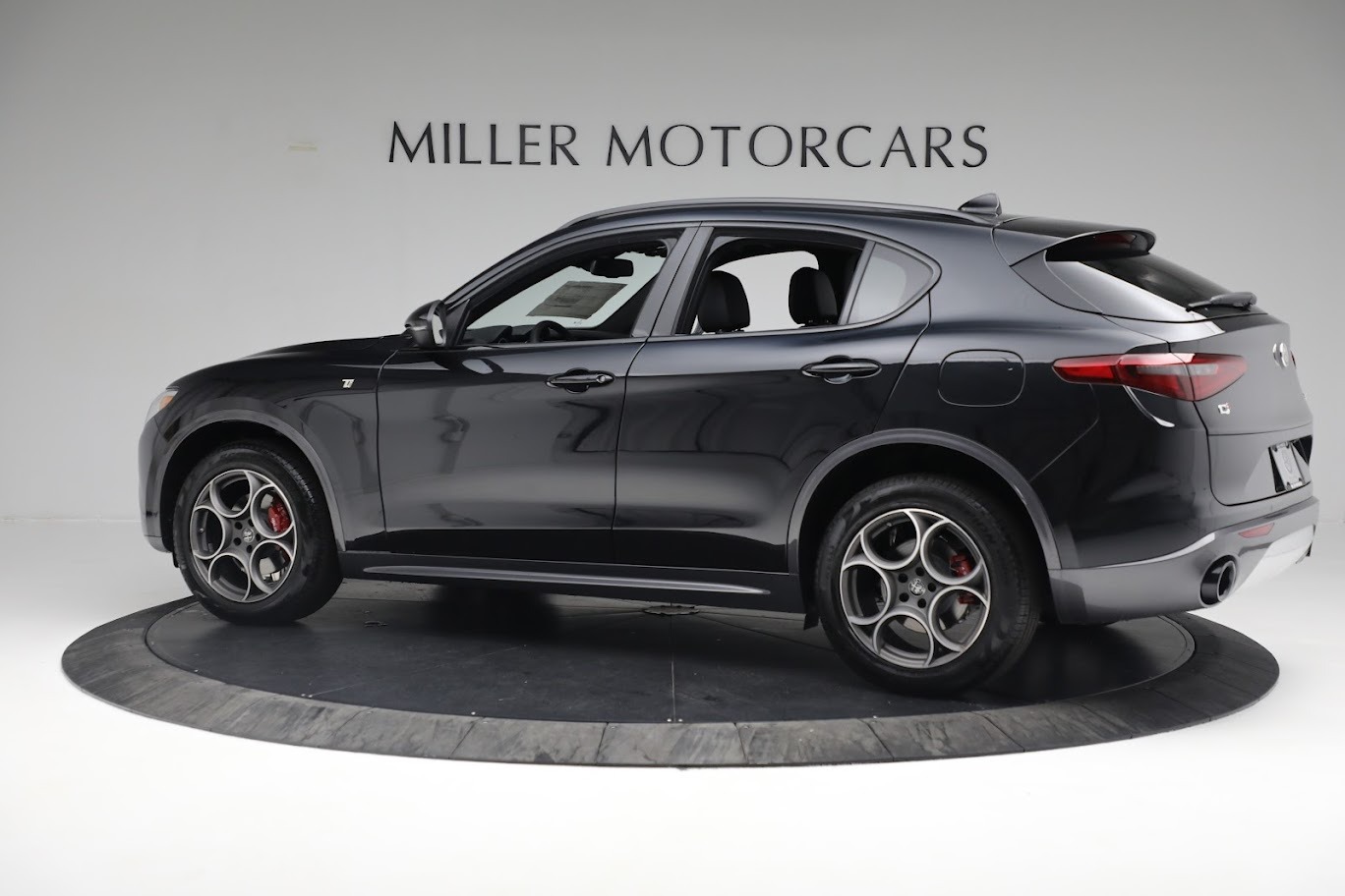 New 2022 Alfa Romeo Stelvio Ti | St. Petersburg, FL