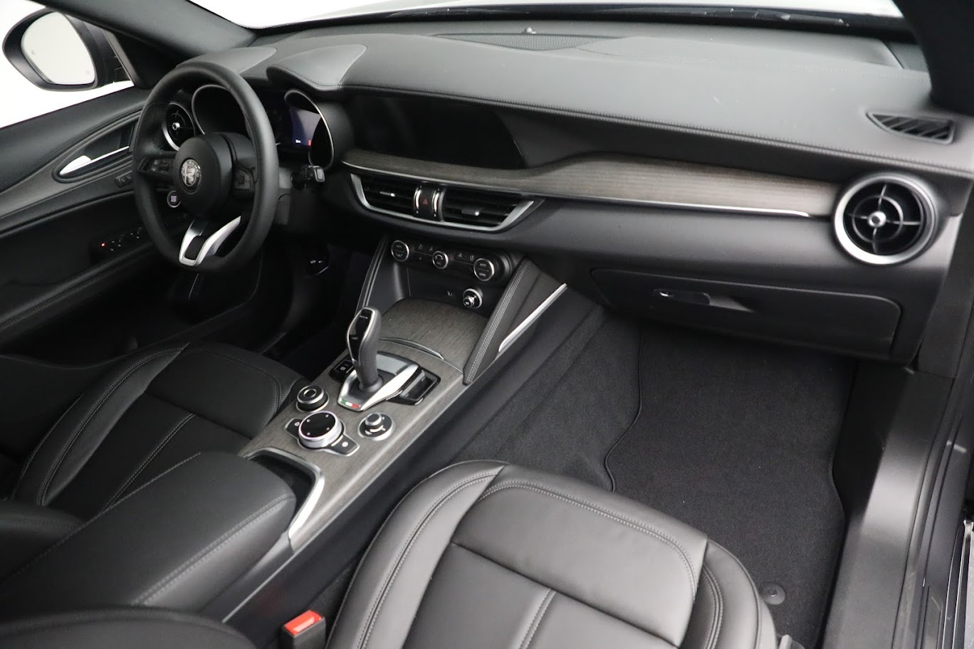 New 2022 Alfa Romeo Stelvio Ti | St. Petersburg, FL