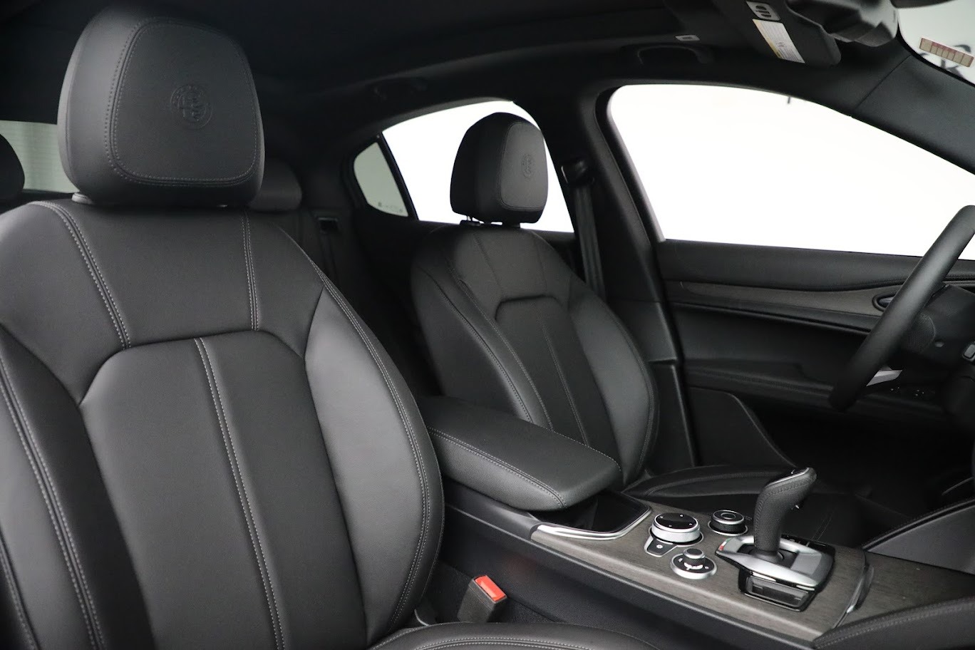 New 2022 Alfa Romeo Stelvio Ti | St. Petersburg, FL