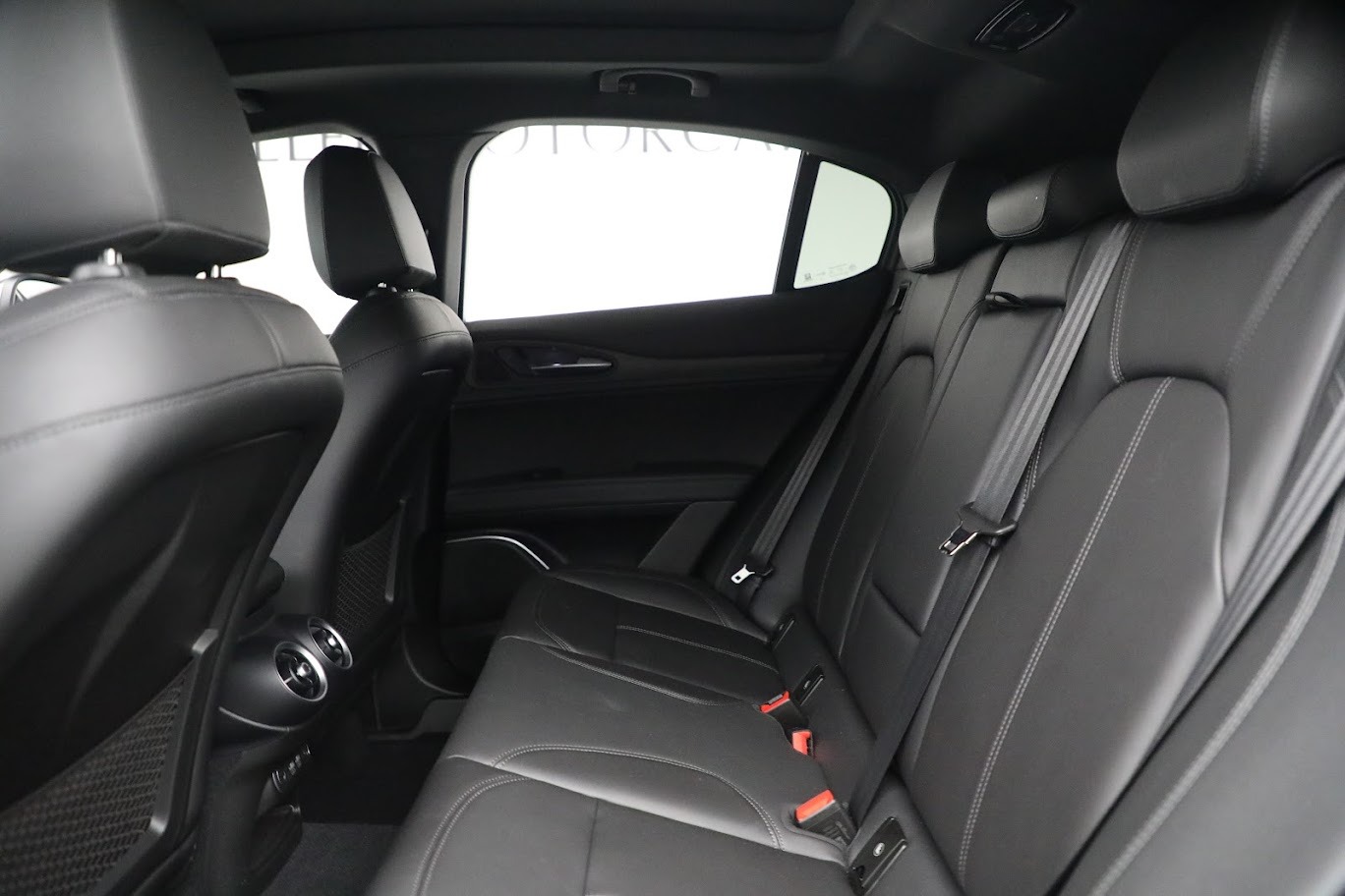 New 2022 Alfa Romeo Stelvio Ti | St. Petersburg, FL