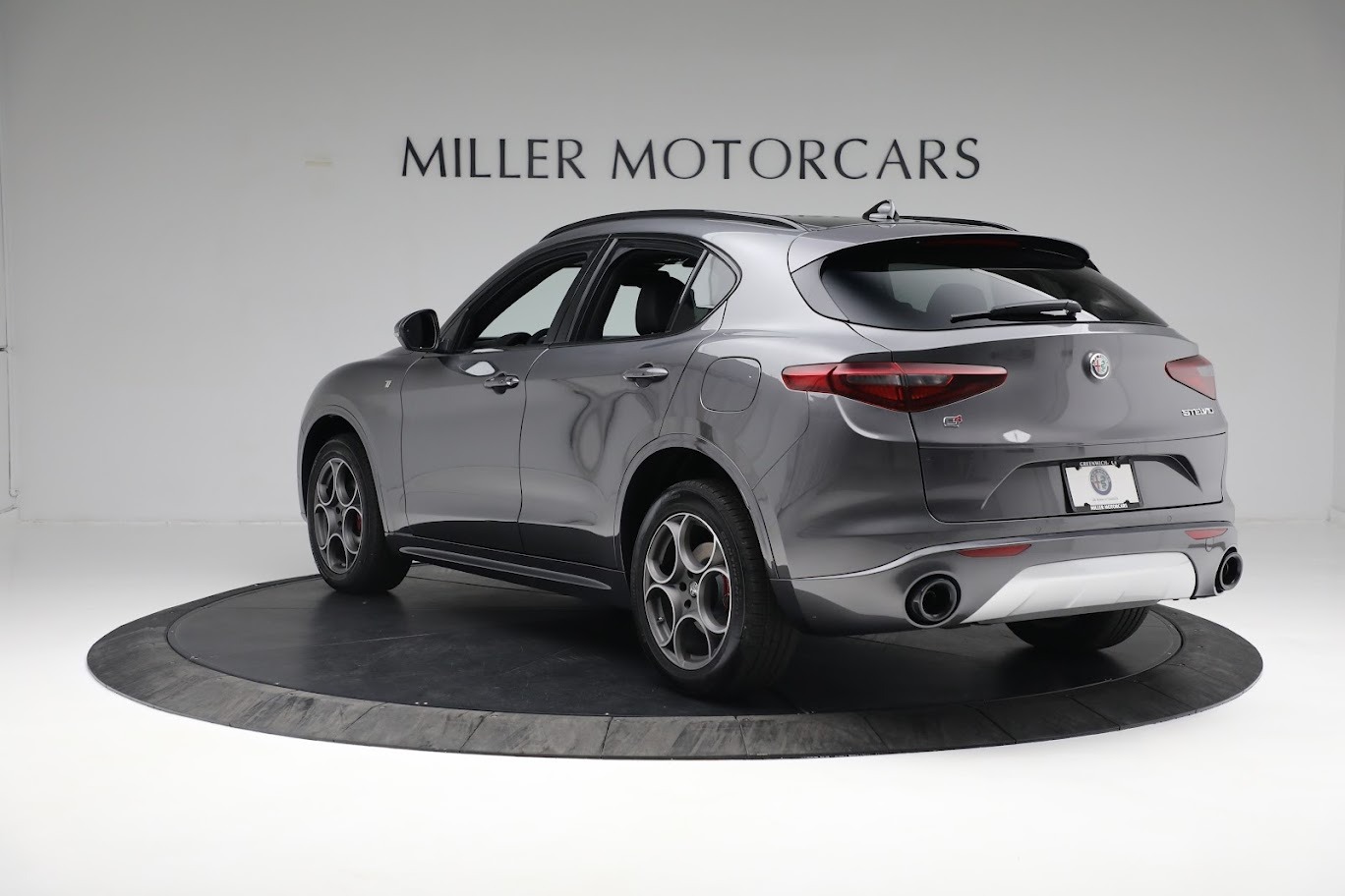 New 2022 Alfa Romeo Stelvio Ti | St. Petersburg, FL