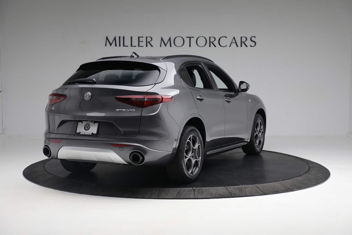 New 2022 Alfa Romeo Stelvio Ti | St. Petersburg, FL