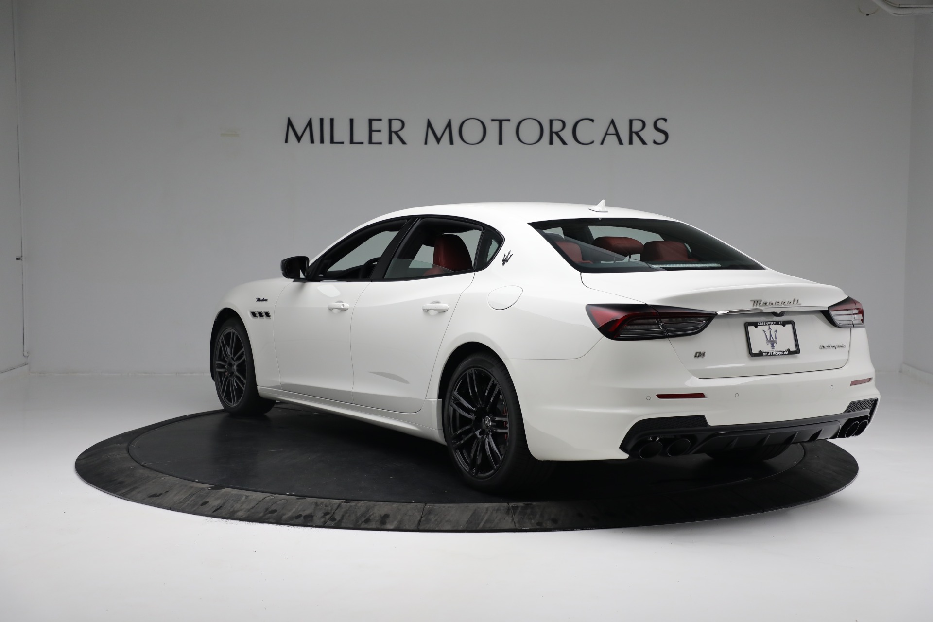 New 2022 Maserati Quattroporte Modena Q4 | St. Petersburg, FL