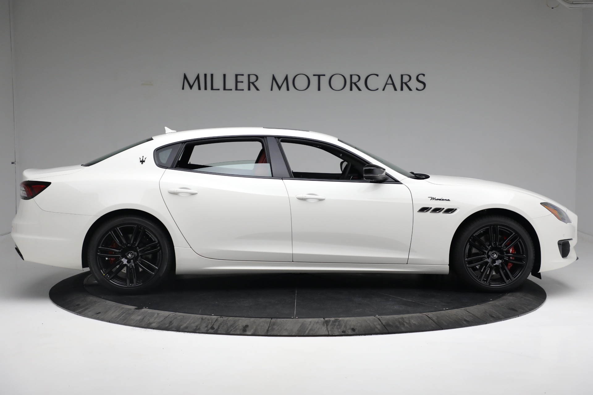 New 2022 Maserati Quattroporte Modena Q4 | St. Petersburg, FL