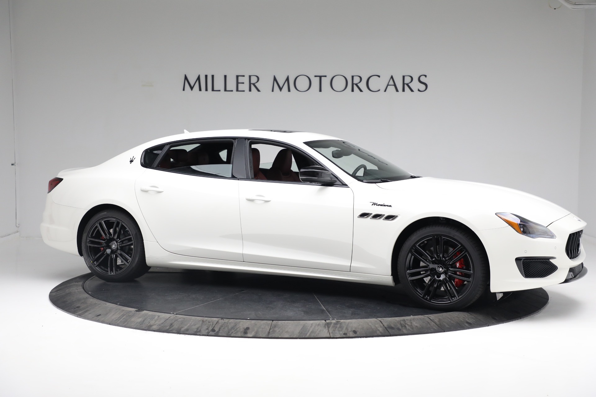 New 2022 Maserati Quattroporte Modena Q4 | St. Petersburg, FL