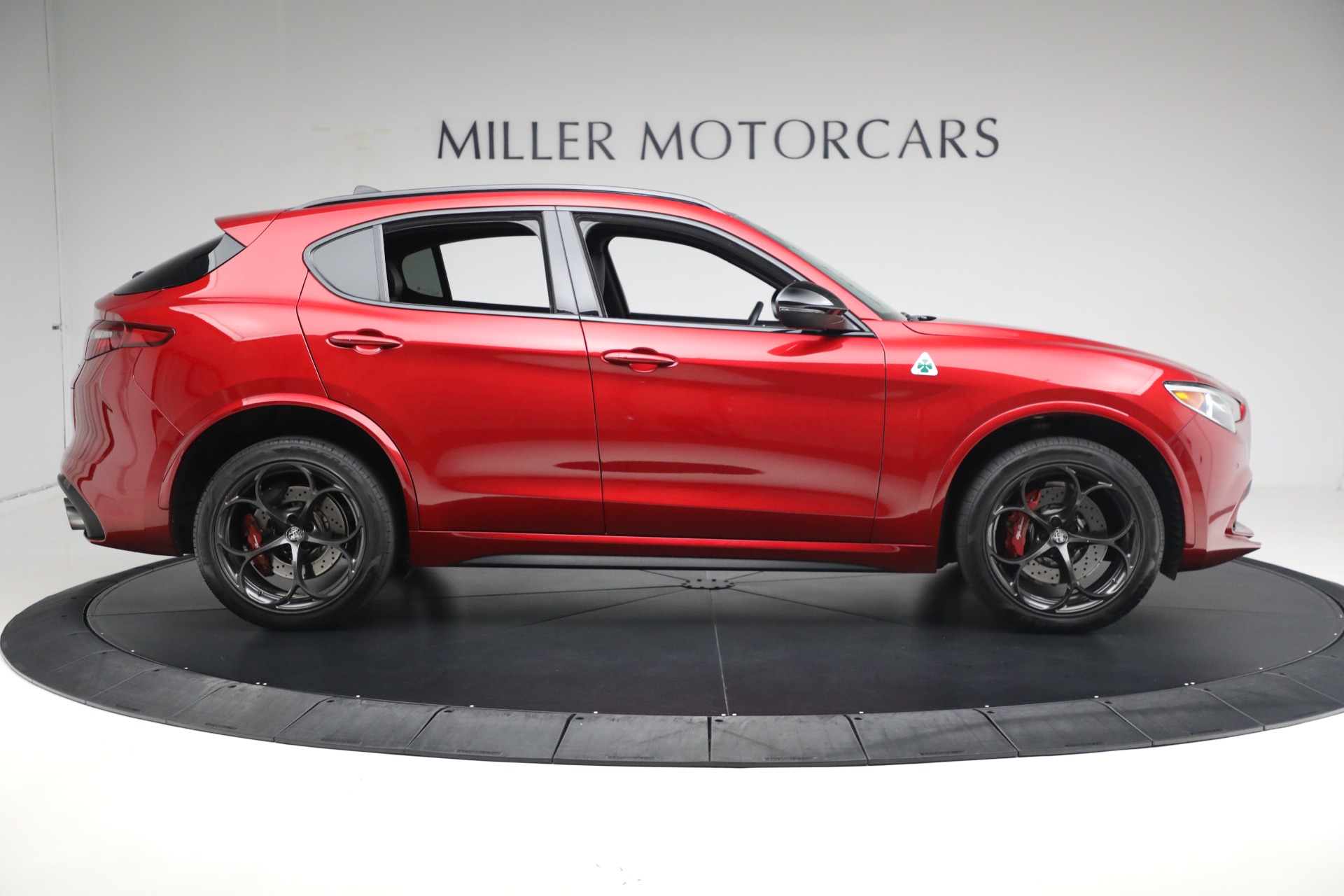 New 2022 Alfa Romeo Stelvio Quadrifoglio | St. Petersburg, FL