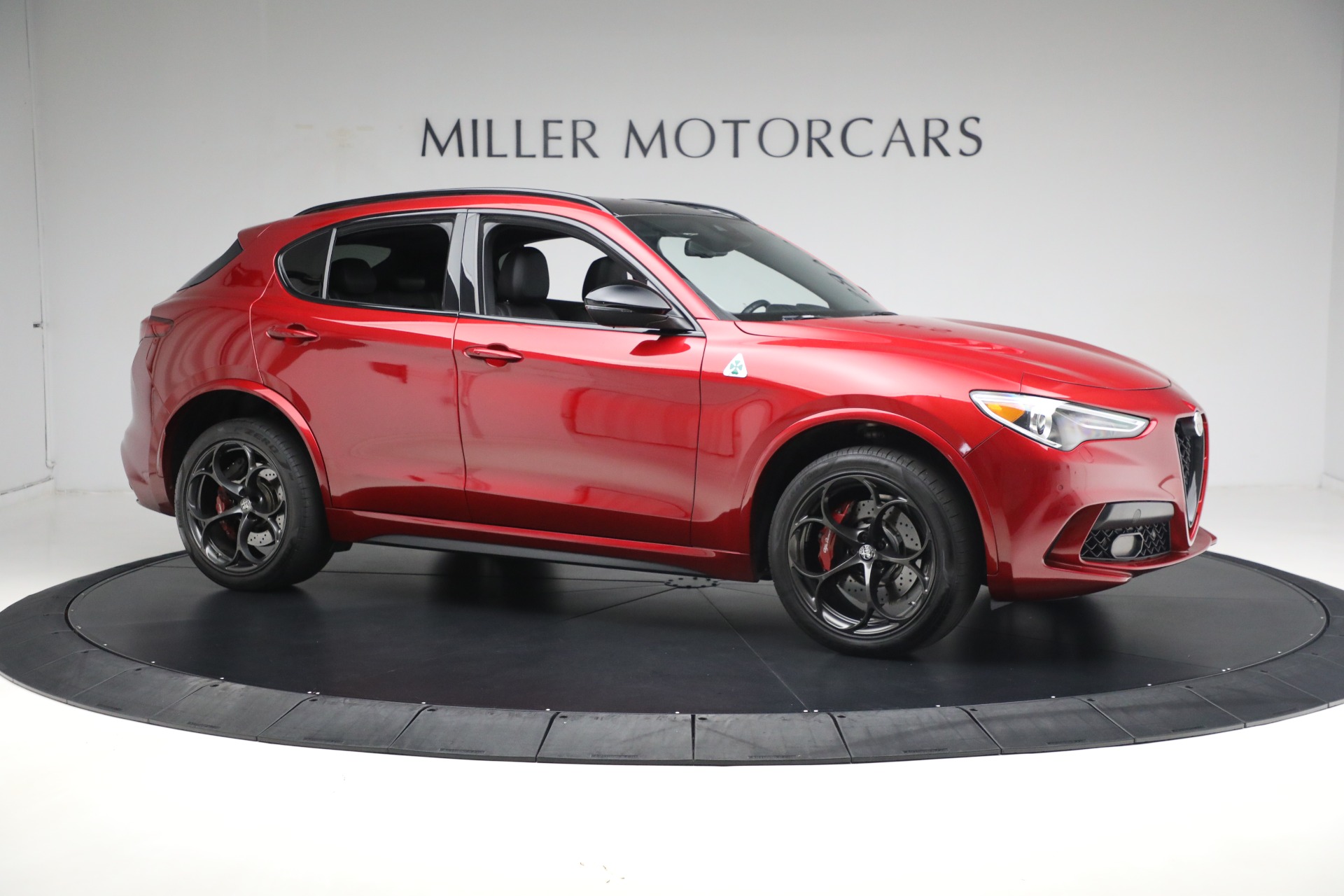 New 2022 Alfa Romeo Stelvio Quadrifoglio | St. Petersburg, FL