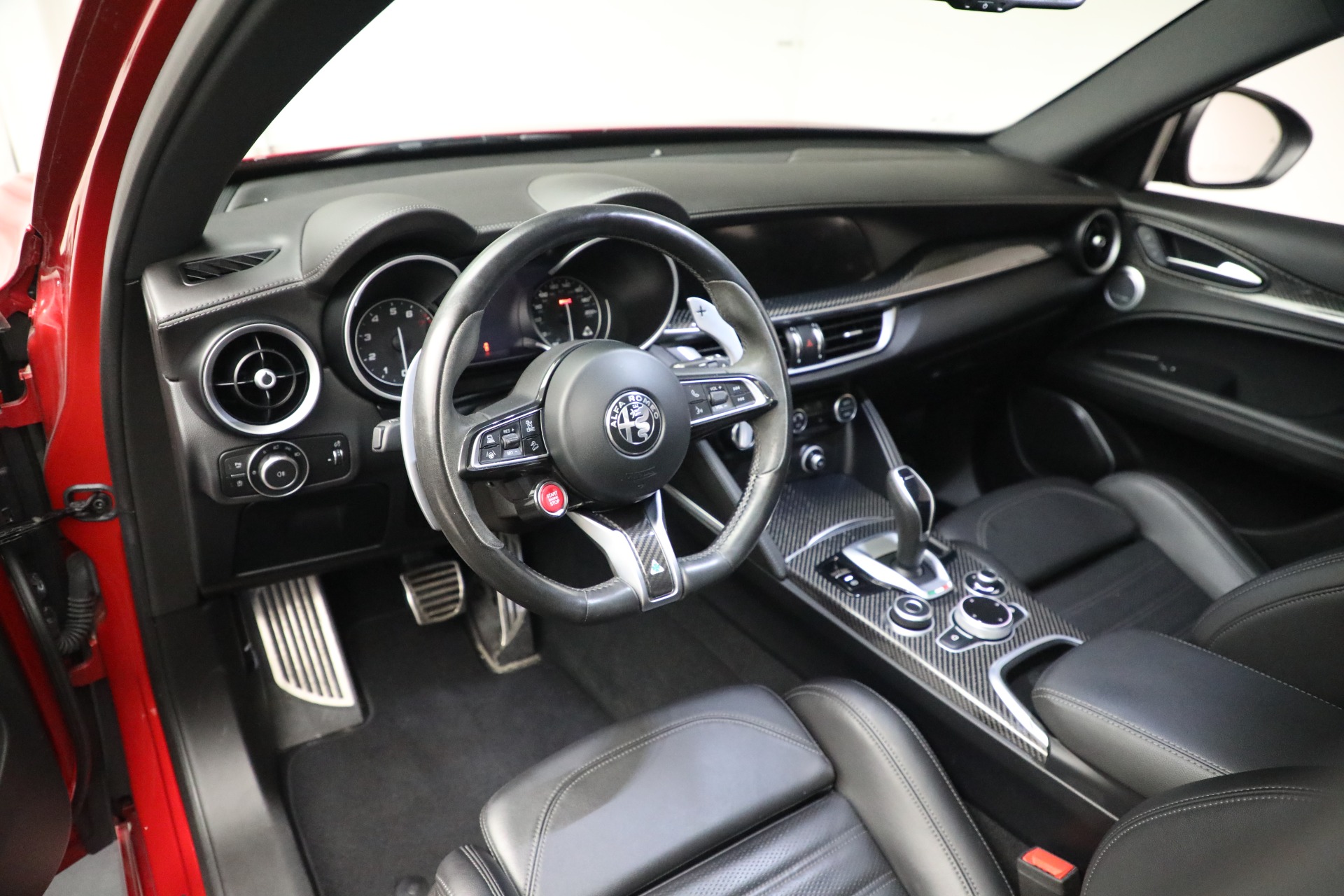 New 2022 Alfa Romeo Stelvio Quadrifoglio | St. Petersburg, FL