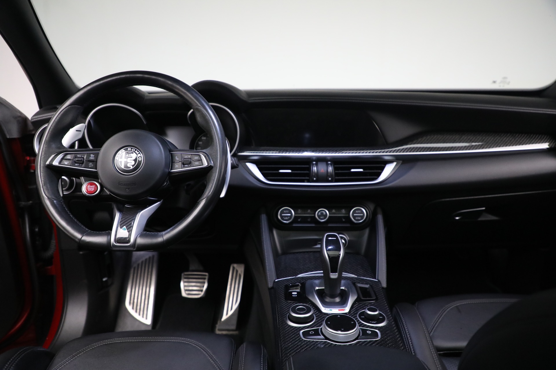 New 2022 Alfa Romeo Stelvio Quadrifoglio | St. Petersburg, FL