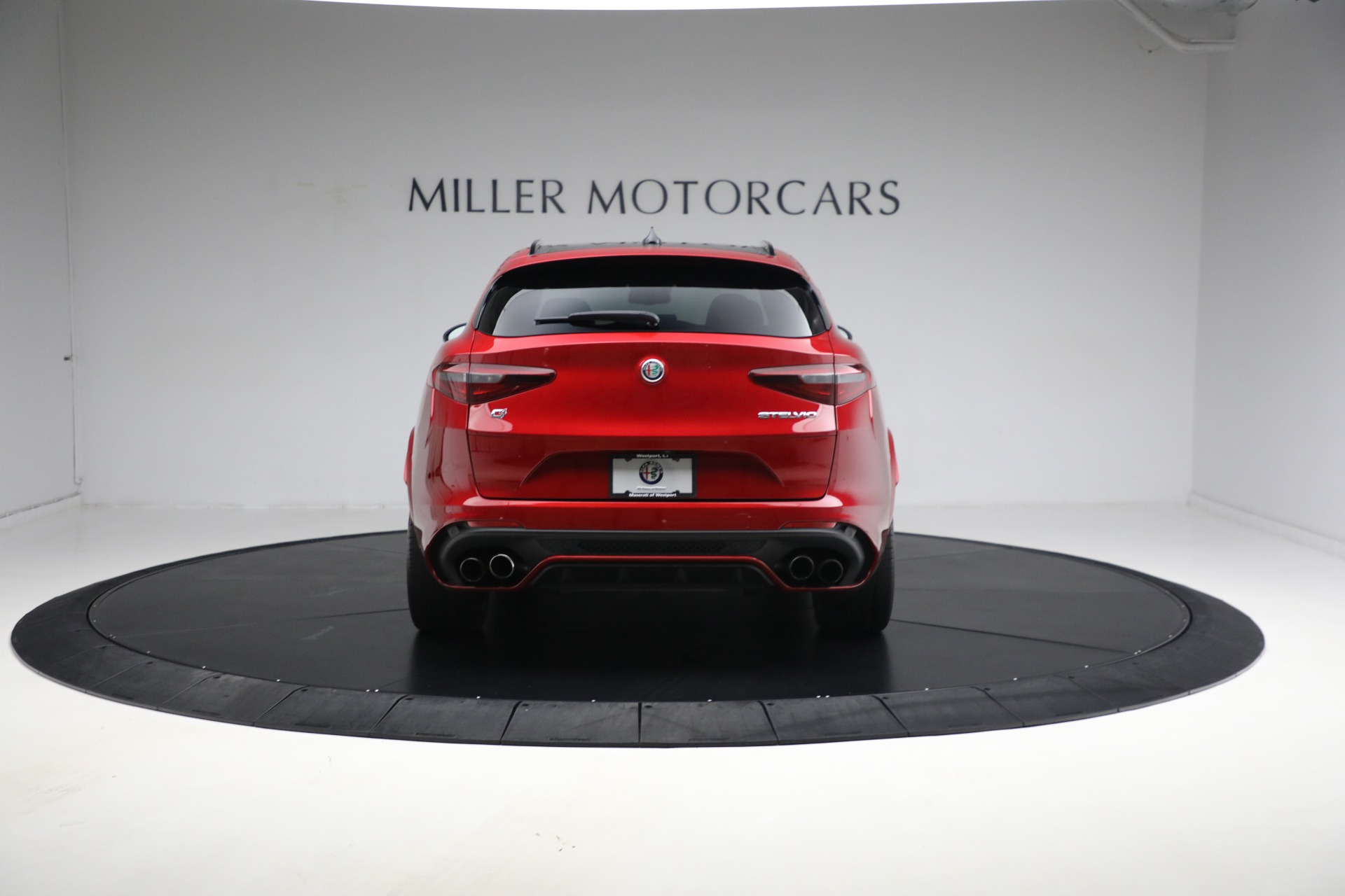 New 2022 Alfa Romeo Stelvio Quadrifoglio | St. Petersburg, FL