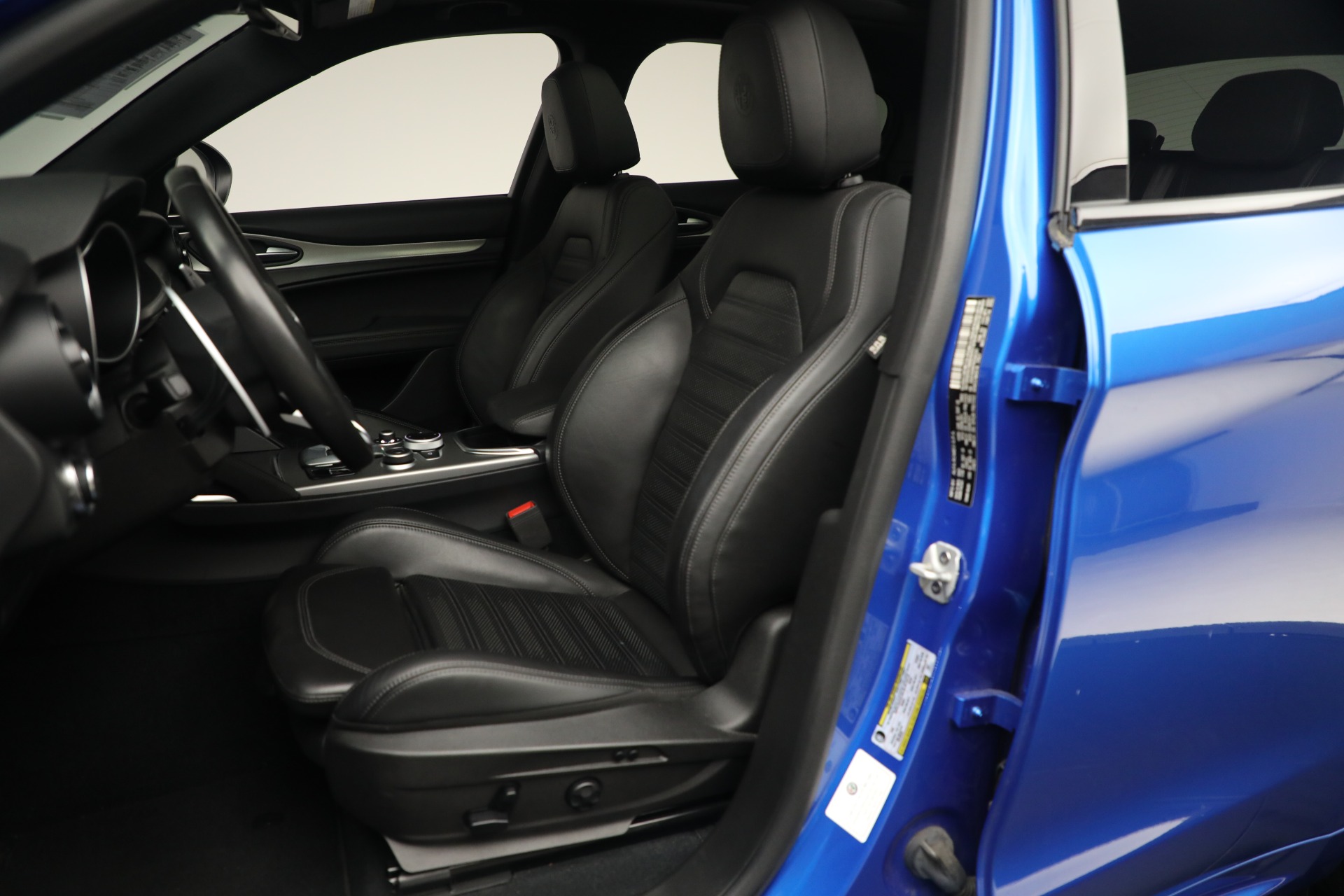 New 2022 Alfa Romeo Stelvio Veloce | St. Petersburg, FL