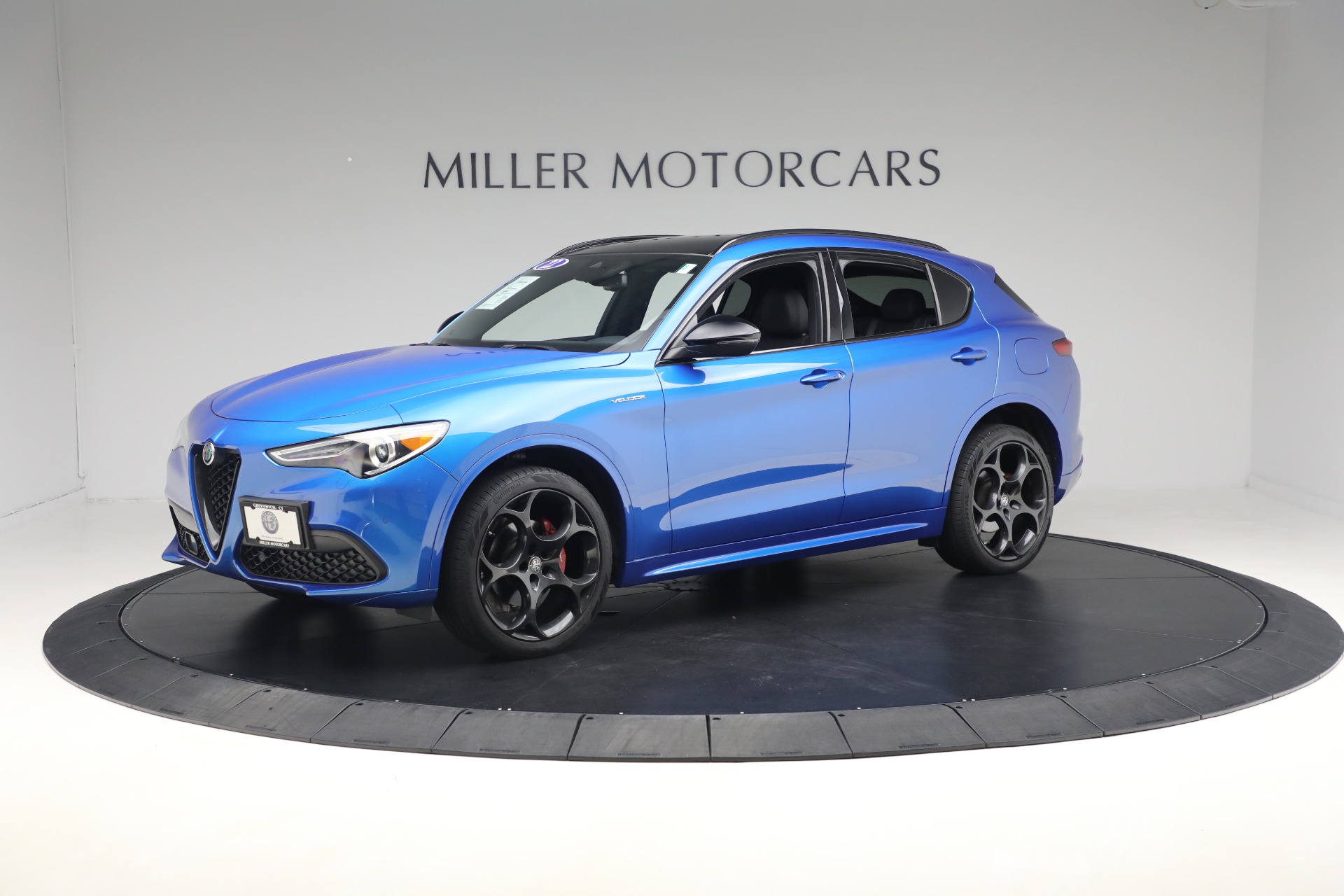 New 2022 Alfa Romeo Stelvio Veloce | St. Petersburg, FL