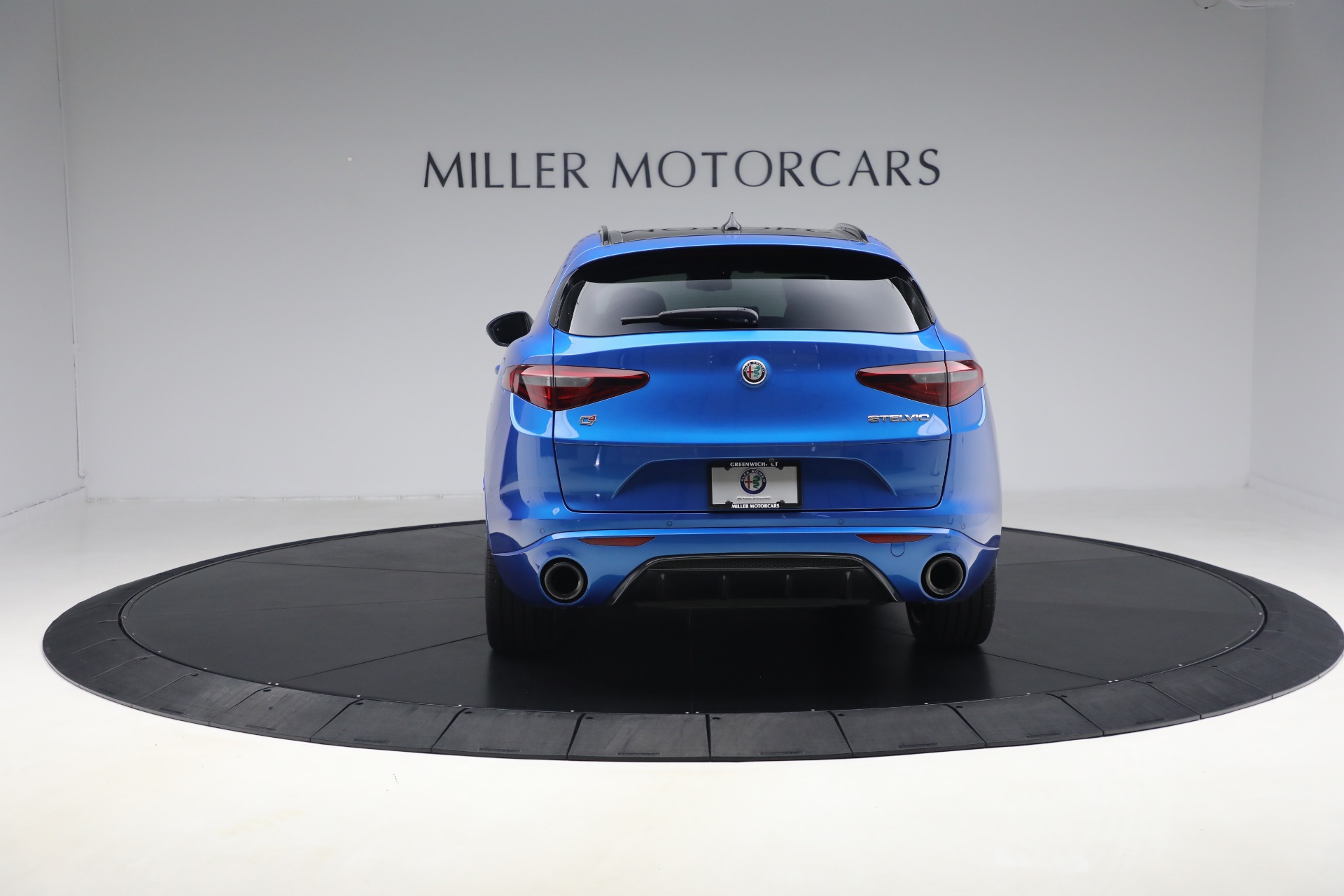 New 2022 Alfa Romeo Stelvio Veloce | St. Petersburg, FL