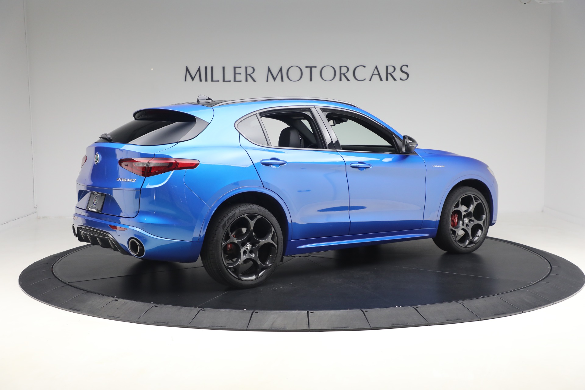 New 2022 Alfa Romeo Stelvio Veloce | St. Petersburg, FL