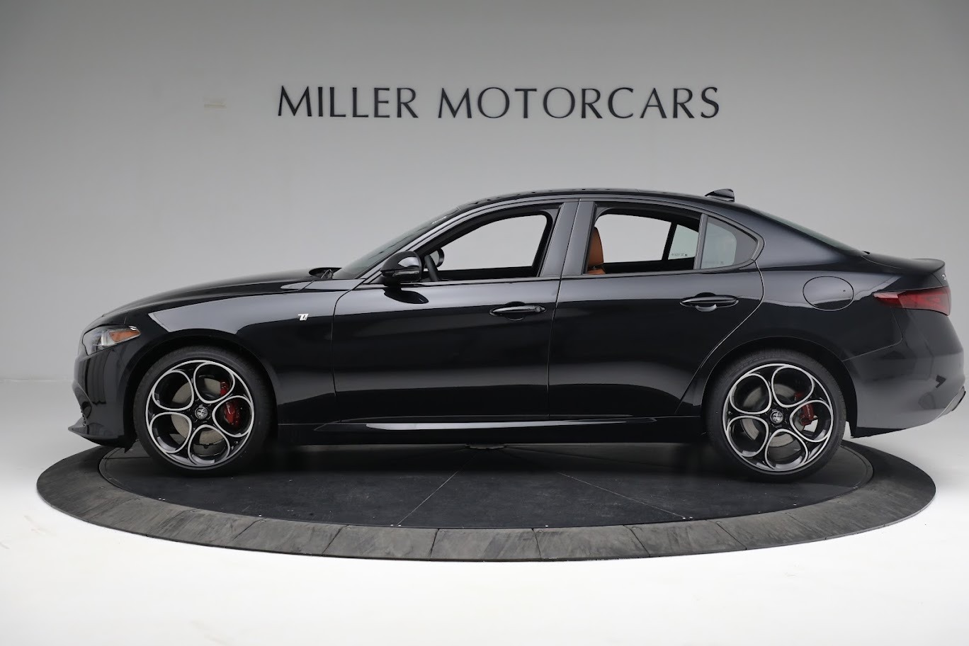 New 2022 Alfa Romeo Giulia Ti | St. Petersburg, FL