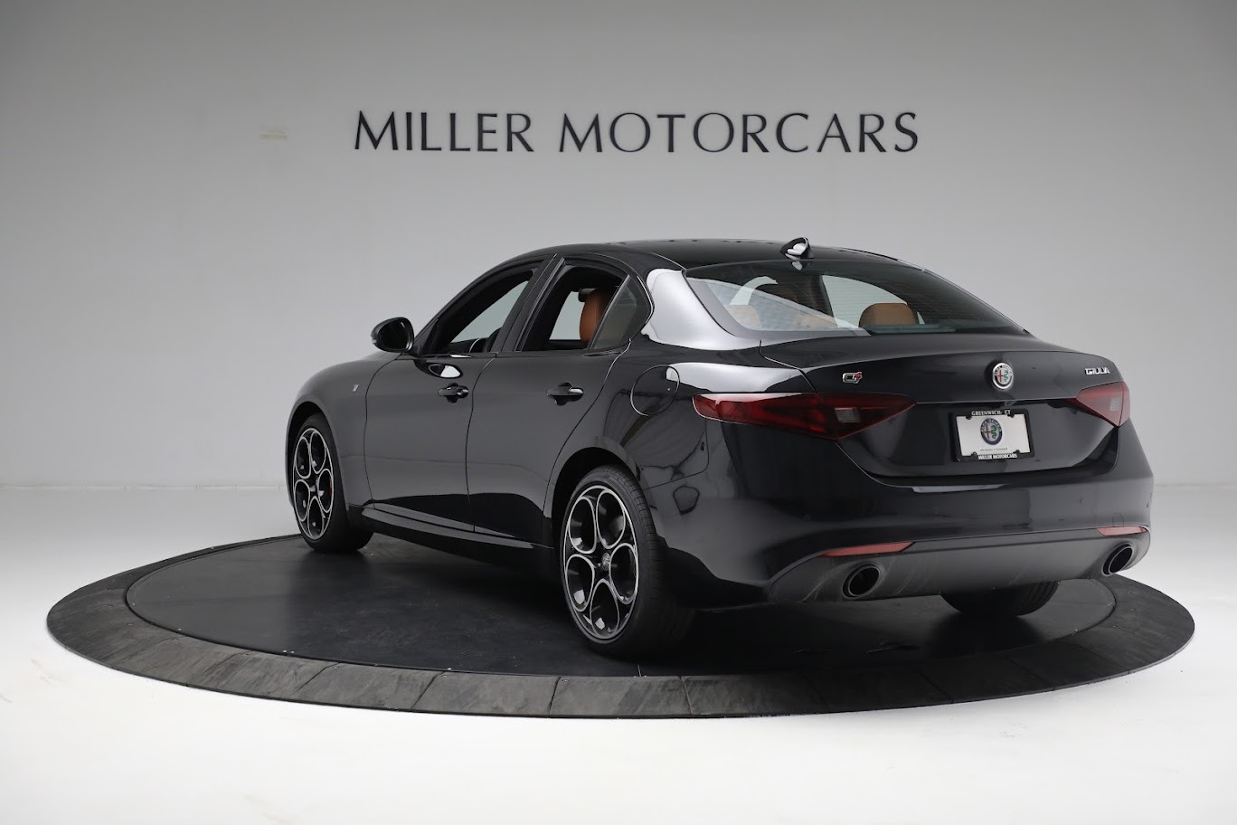 New 2022 Alfa Romeo Giulia Ti | St. Petersburg, FL
