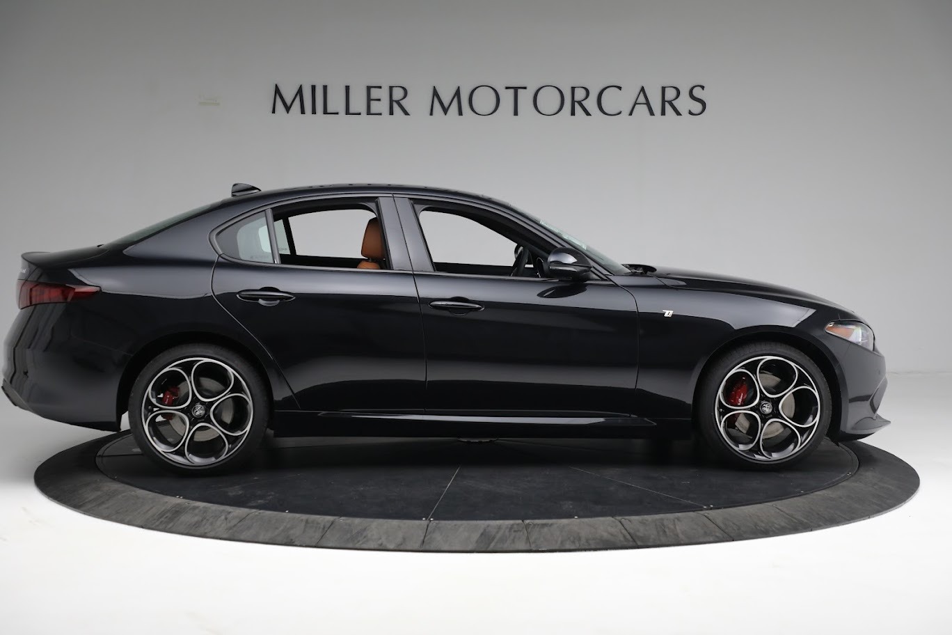New 2022 Alfa Romeo Giulia Ti | St. Petersburg, FL