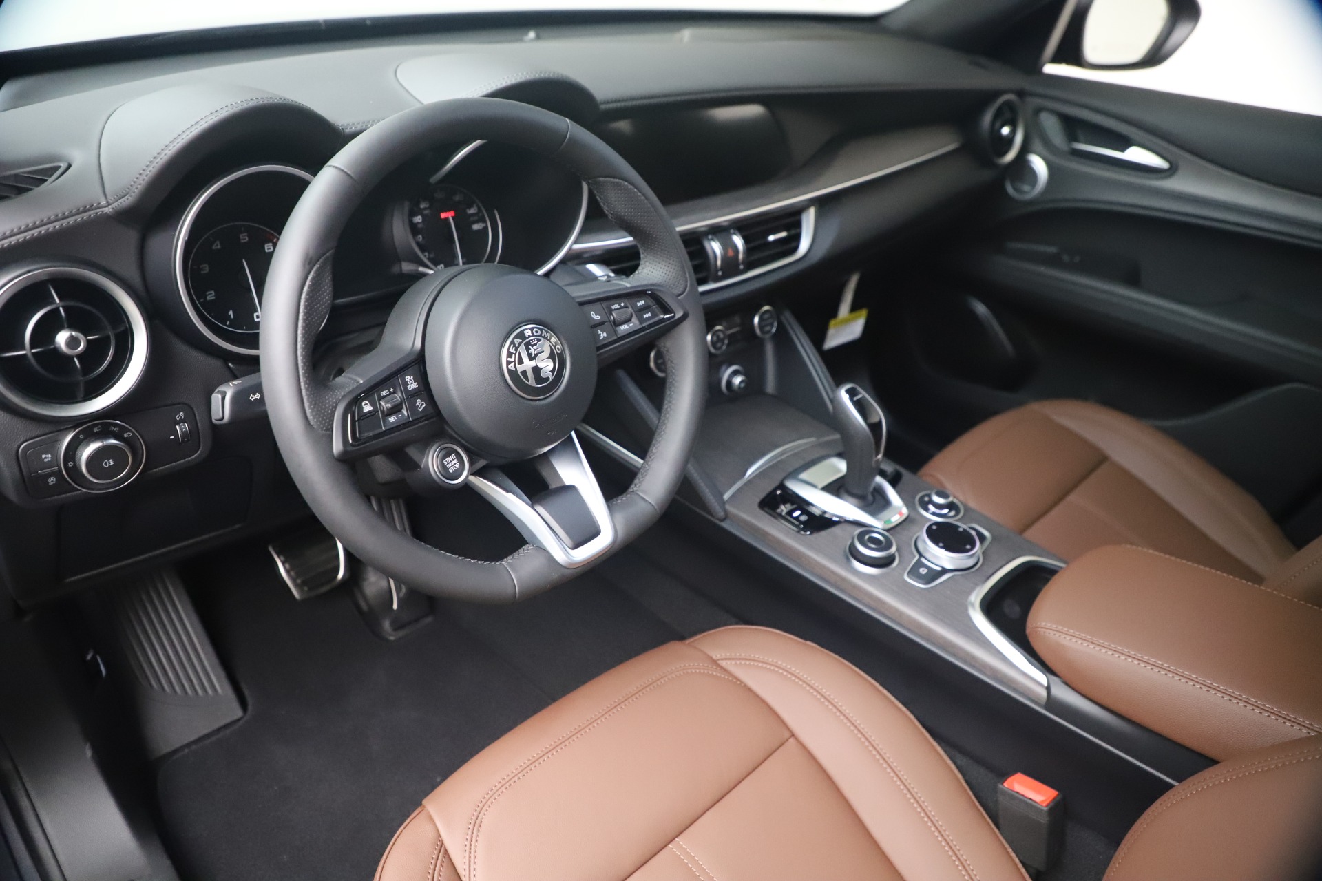 New 2022 Alfa Romeo Stelvio Ti | St. Petersburg, FL