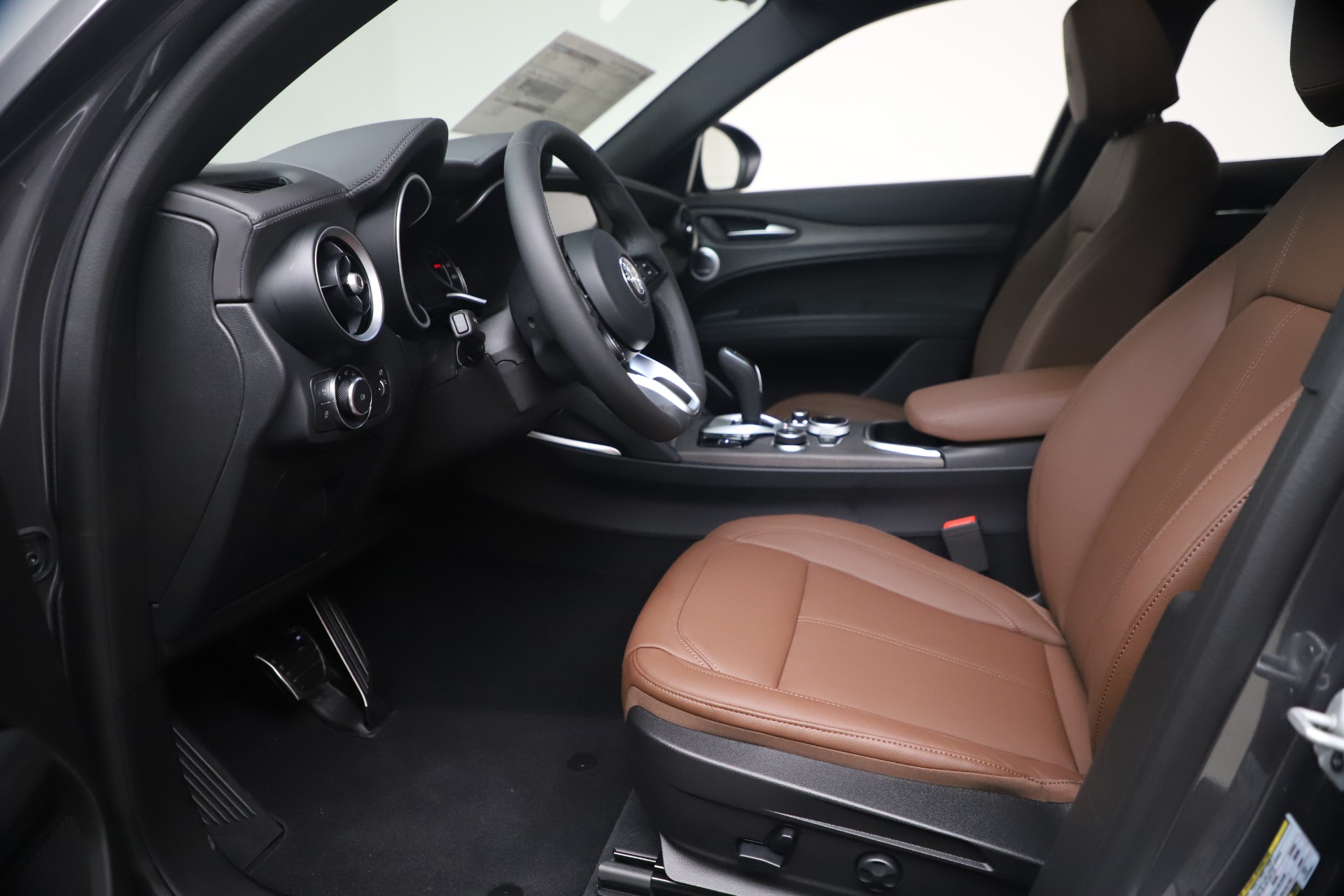 New 2022 Alfa Romeo Stelvio Ti | St. Petersburg, FL