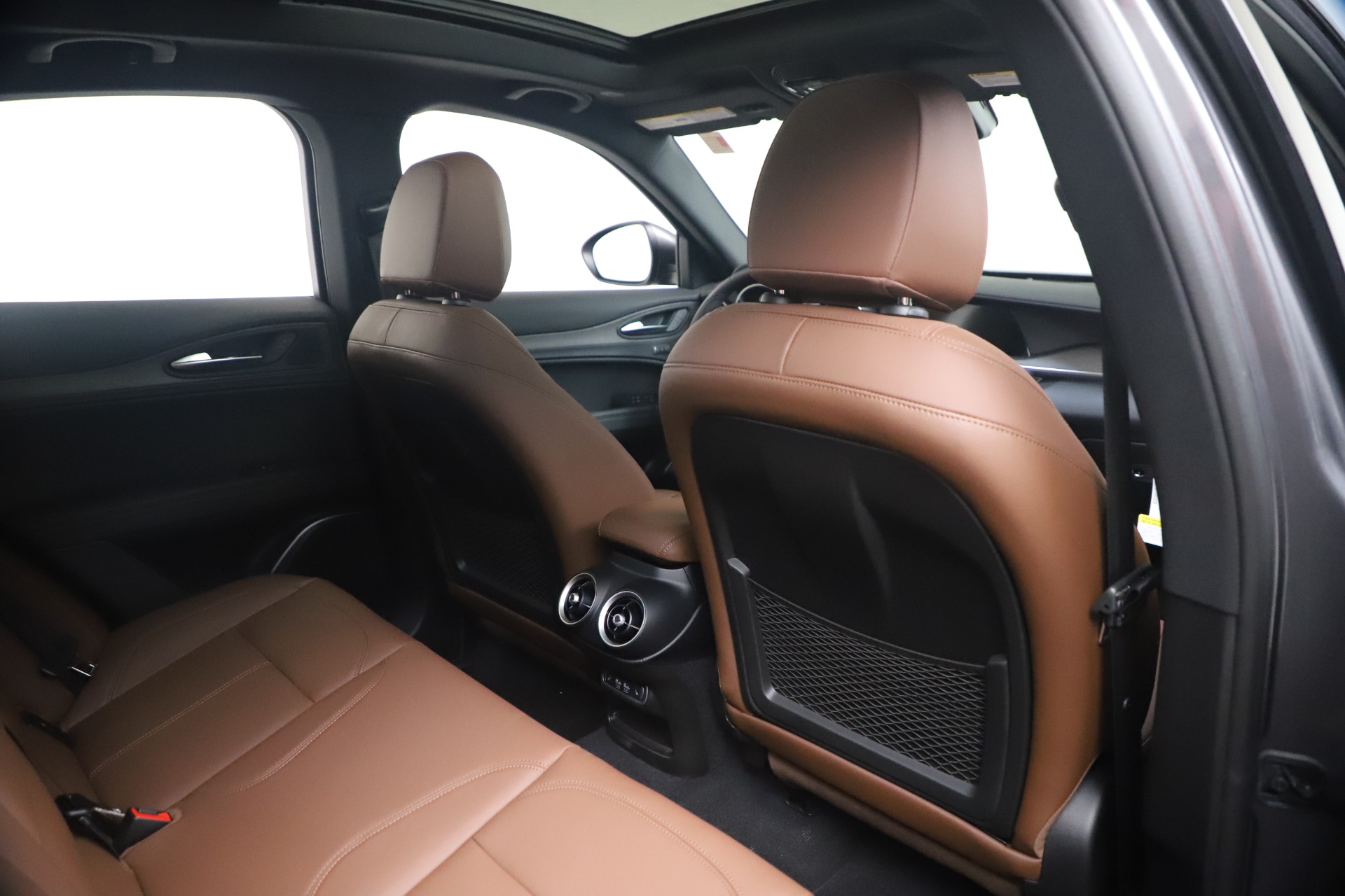 New 2022 Alfa Romeo Stelvio Ti | St. Petersburg, FL
