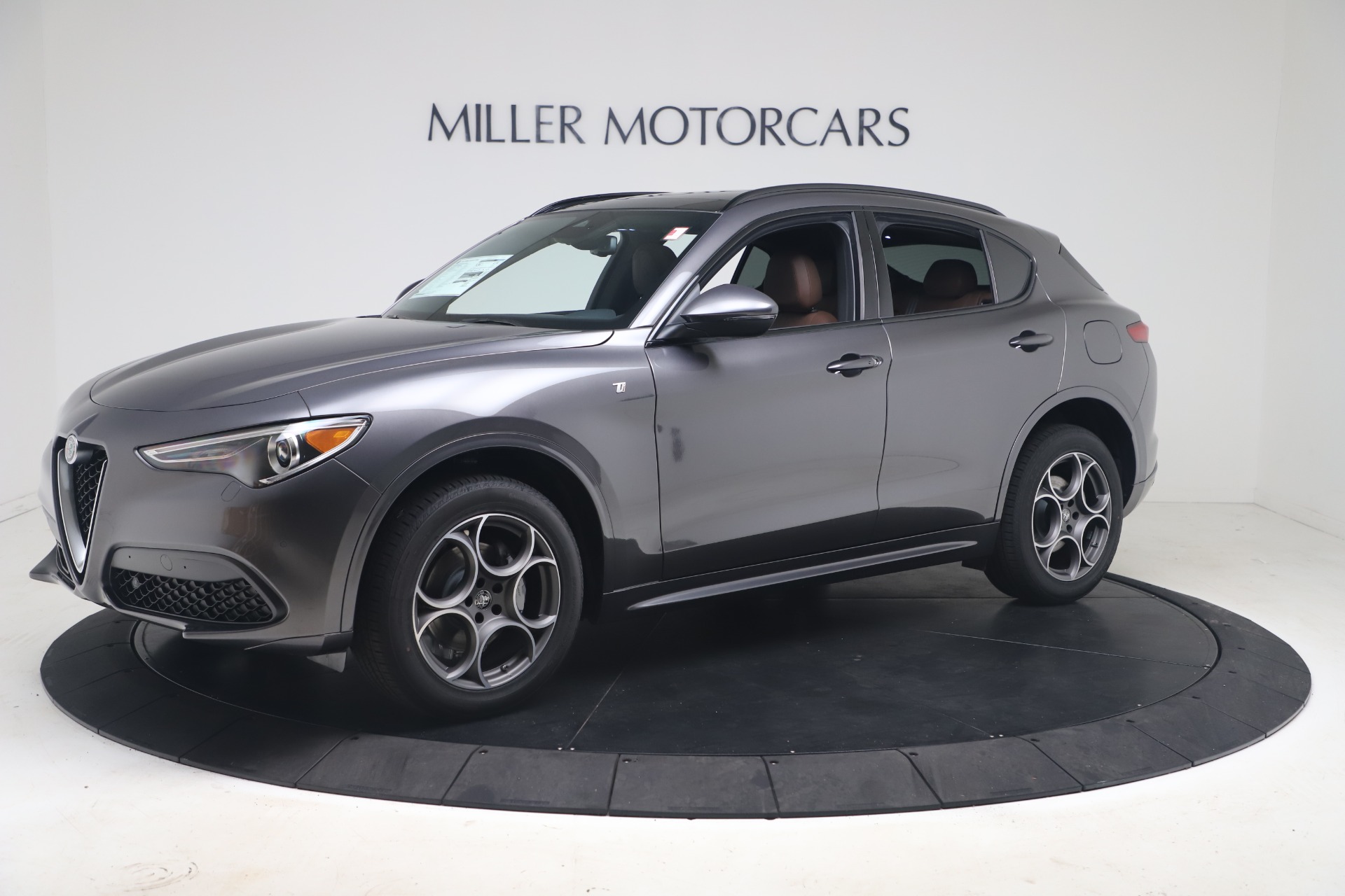New 2022 Alfa Romeo Stelvio Ti | St. Petersburg, FL