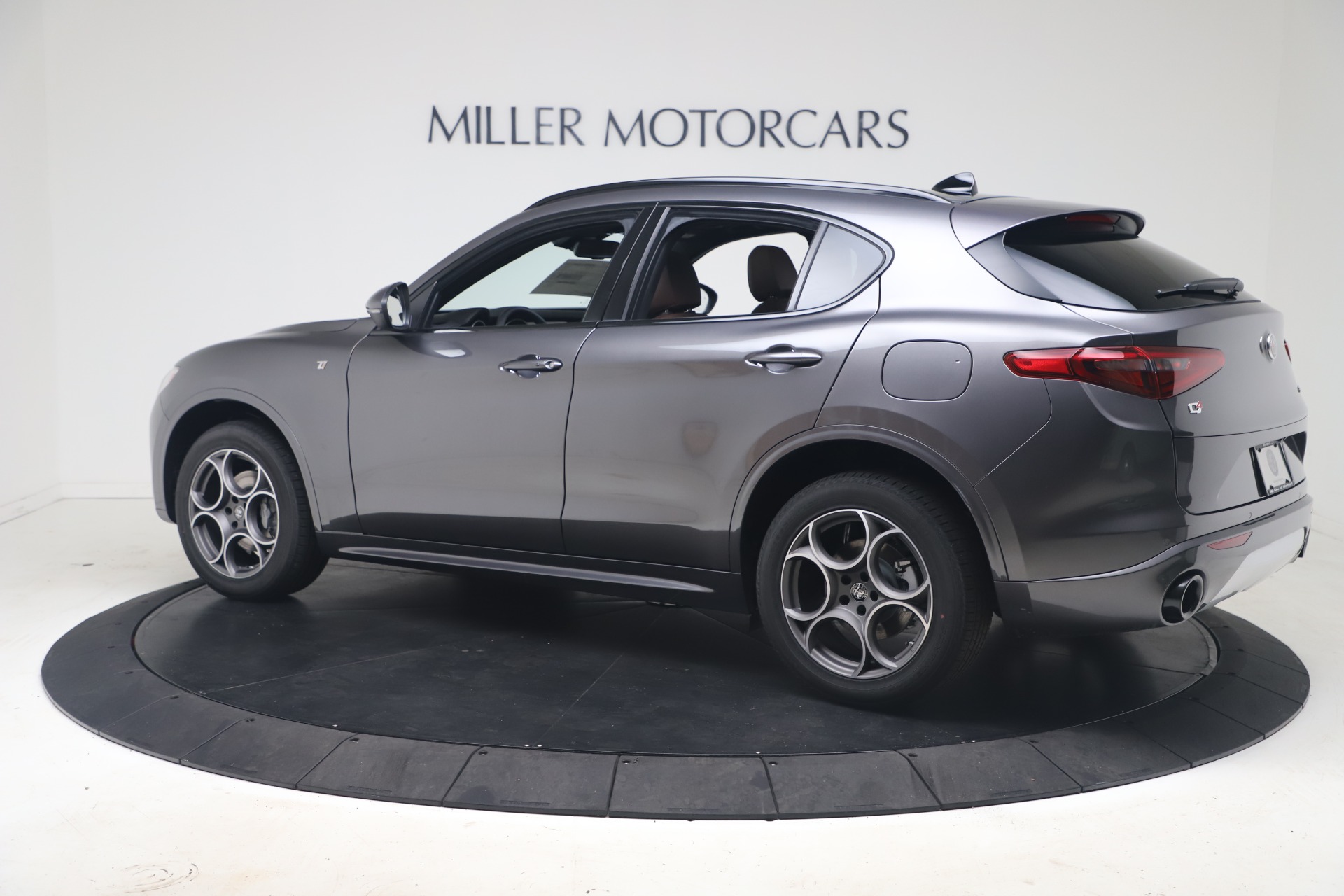 New 2022 Alfa Romeo Stelvio Ti | St. Petersburg, FL