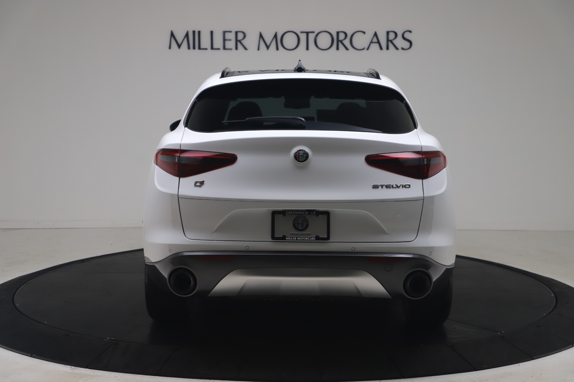 New 2022 Alfa Romeo Stelvio Ti | St. Petersburg, FL