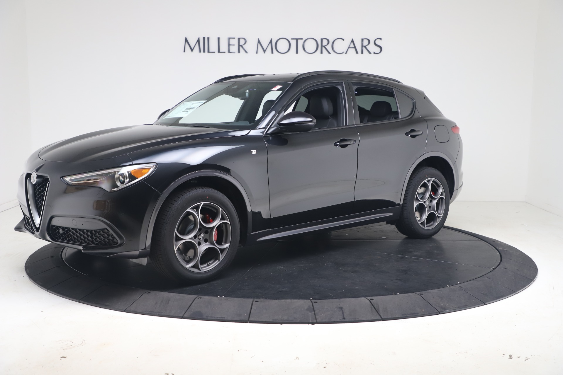 New 2022 Alfa Romeo Stelvio Ti | St. Petersburg, FL
