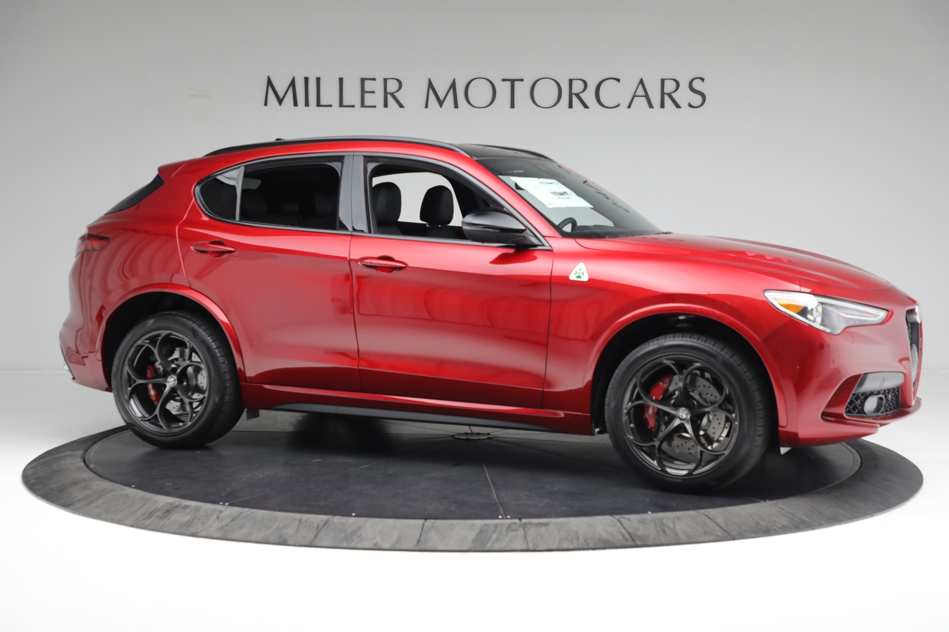 New 2022 Alfa Romeo Stelvio Quadrifoglio | St. Petersburg, FL
